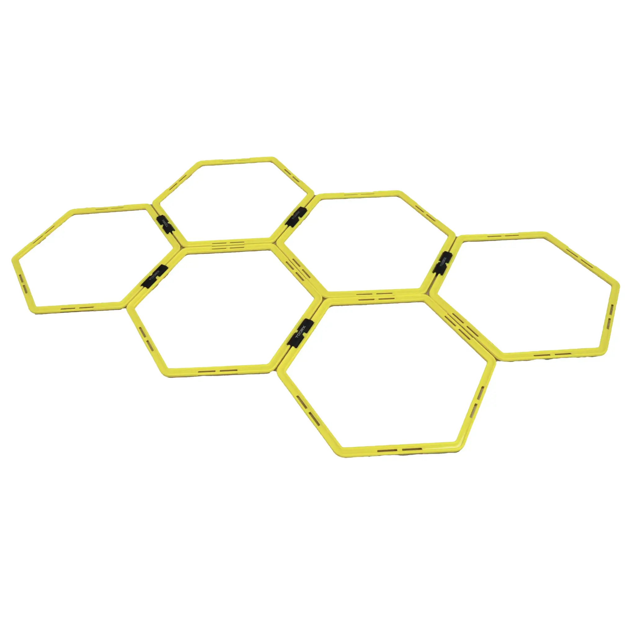 Anneaux d'entraînement d'agilité hexagonaux jaunes connectés en motif, sur fond blanc.