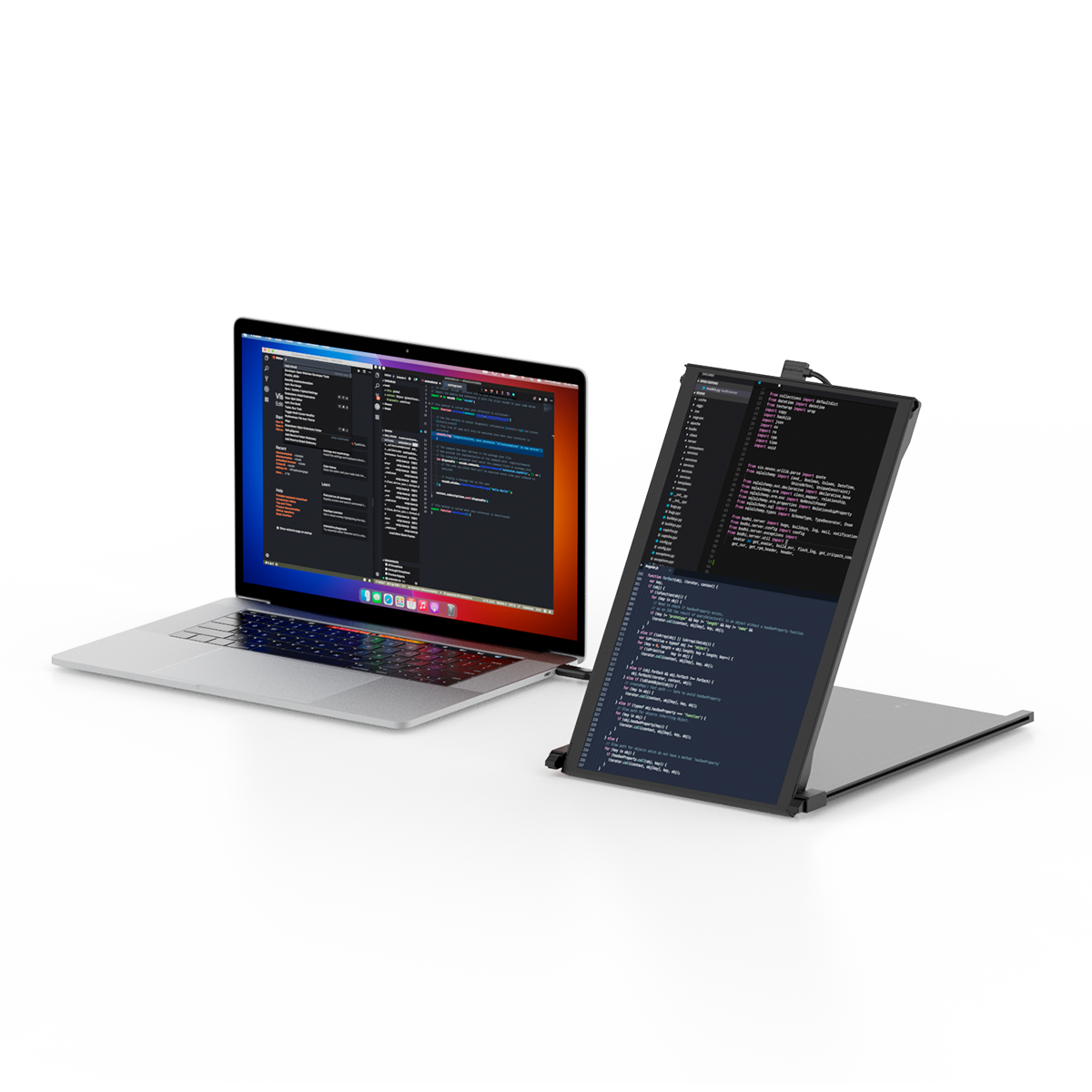 Laptop i drugi ekran z kodem. Białe tło.