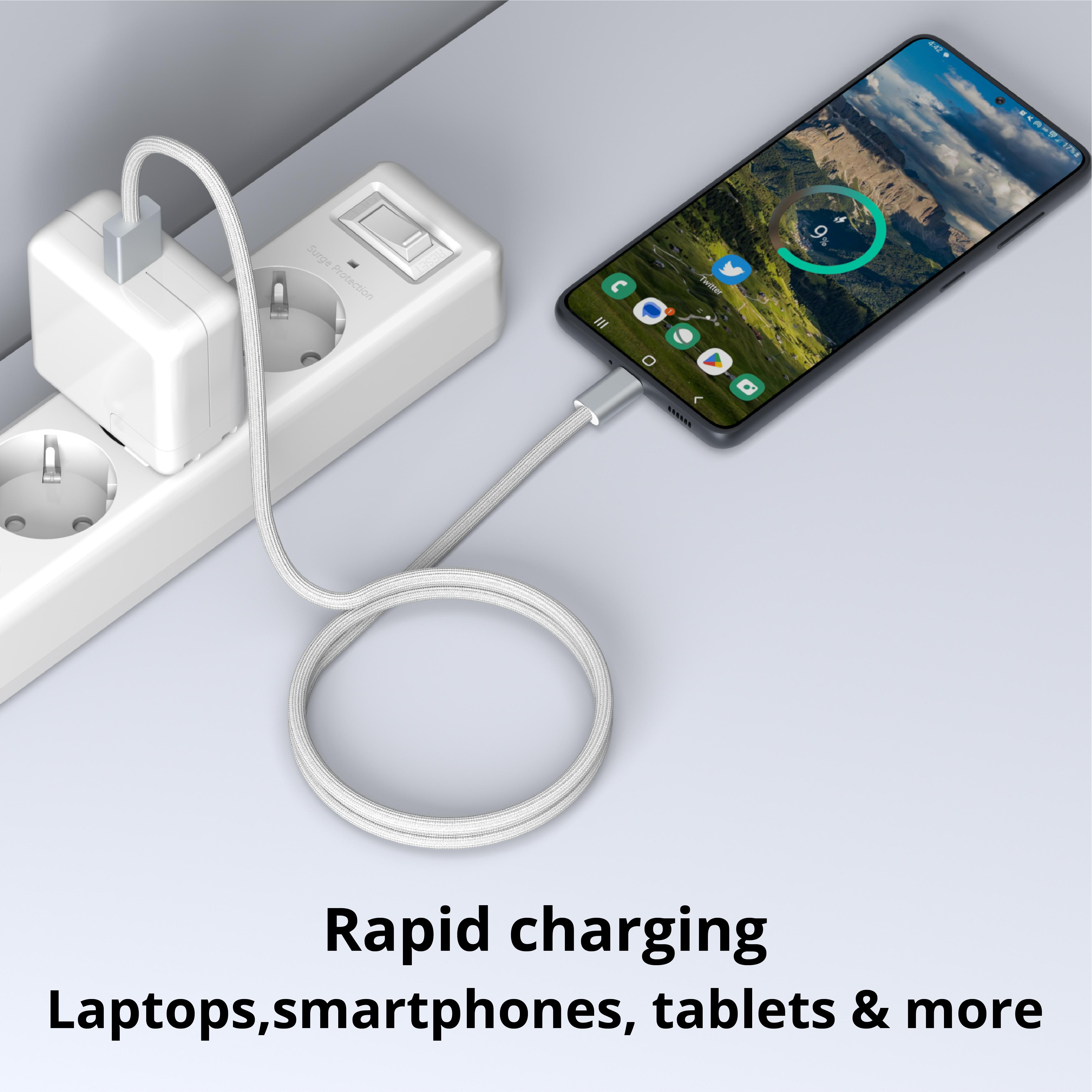 Telefoon opladen, met een witte stekkerdoos en kabel. Snel opladen tekst staat onder de telefoon.