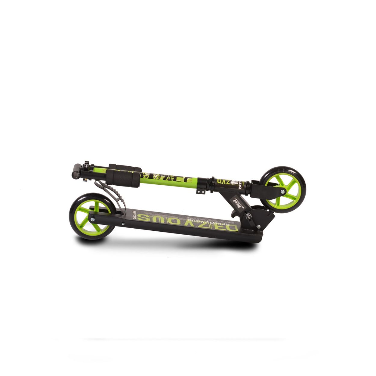 Grüner und schwarzer Roller, zusammengeklappt. Grüne Akzente an Rahmen und Rädern.
