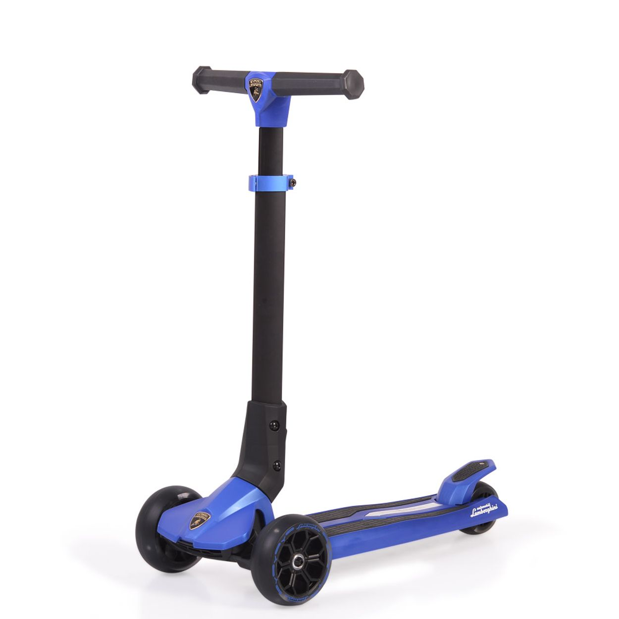 Blauer Lamborghini-Roller mit drei Rädern und dem Lamborghini-Logo vorne.