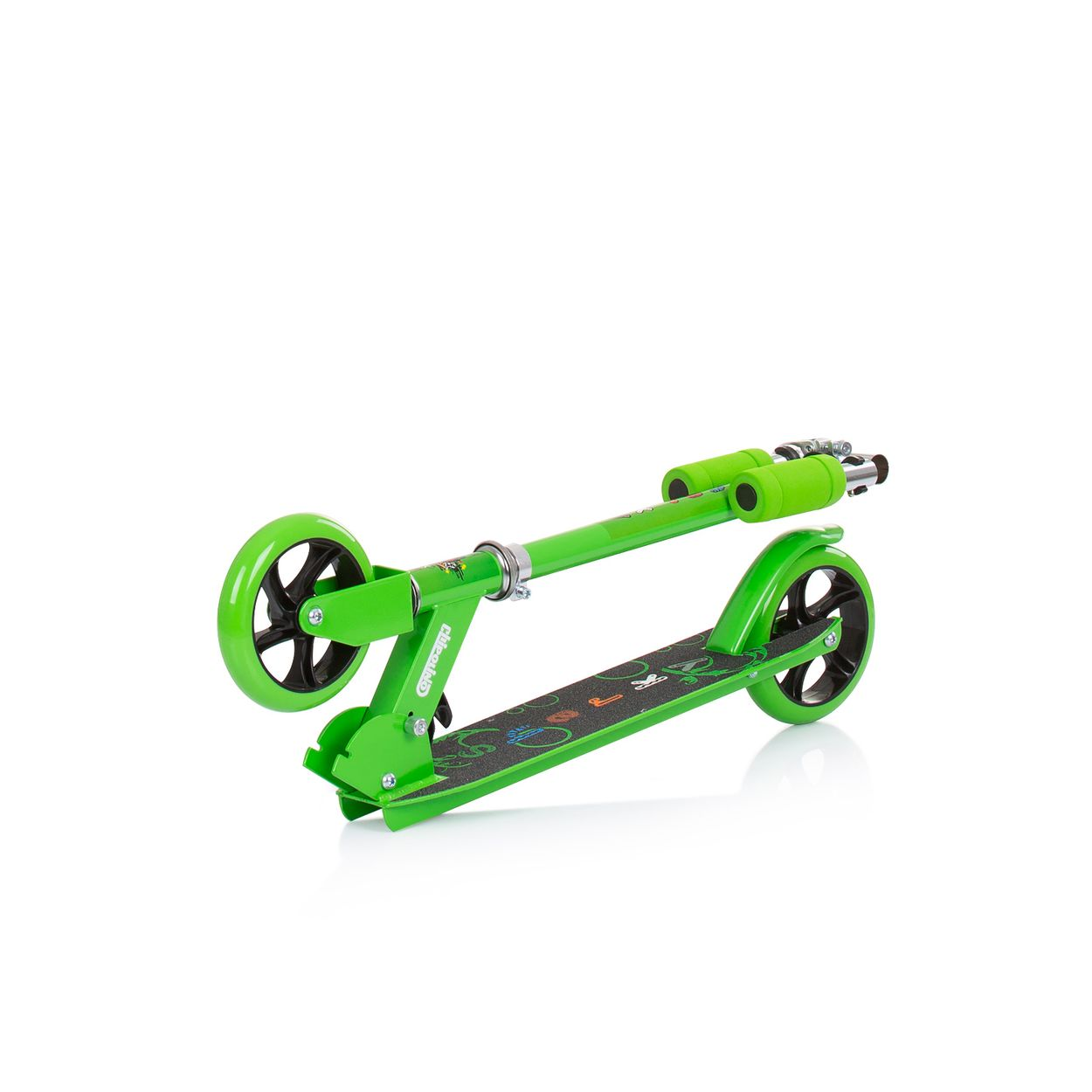 Un scooter verde con ruedas negras y detalles verdes, vista en ángulo.