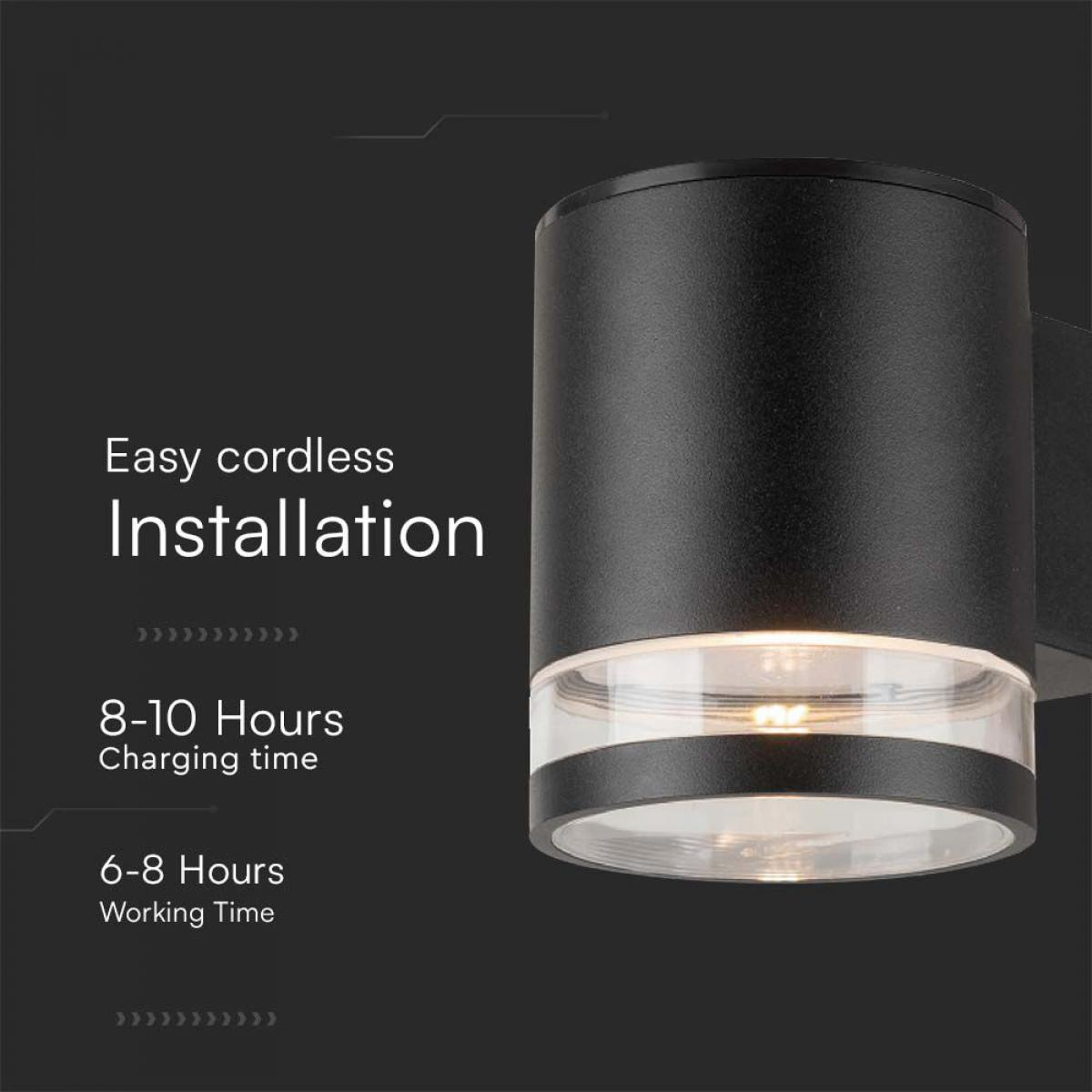 Schwarze zylindrische Lampe mit transparentem Abschnitt, Text: 'Easy cordless Installation'.