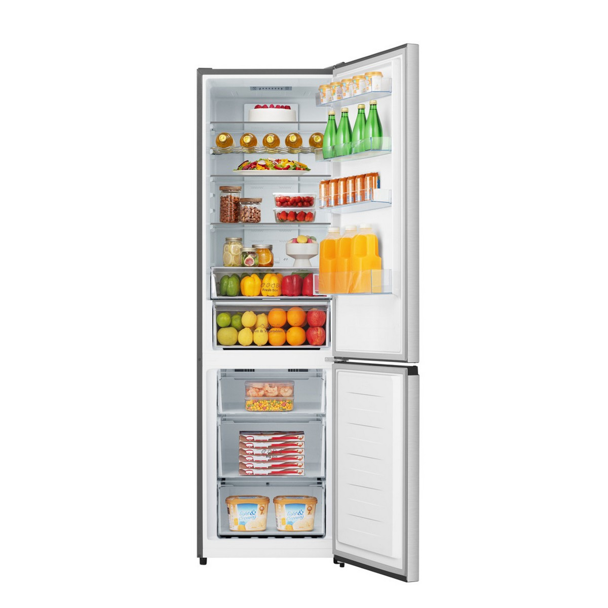 Ein Kühlschrank mit geöffneten Türen, gefüllt mit verschiedenen Lebensmitteln und Getränken.