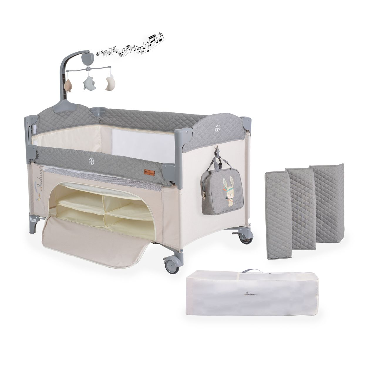 Ein Baby-Laufstall mit Mobile, Stauraum und Tragetasche. Beige und graue Farben.