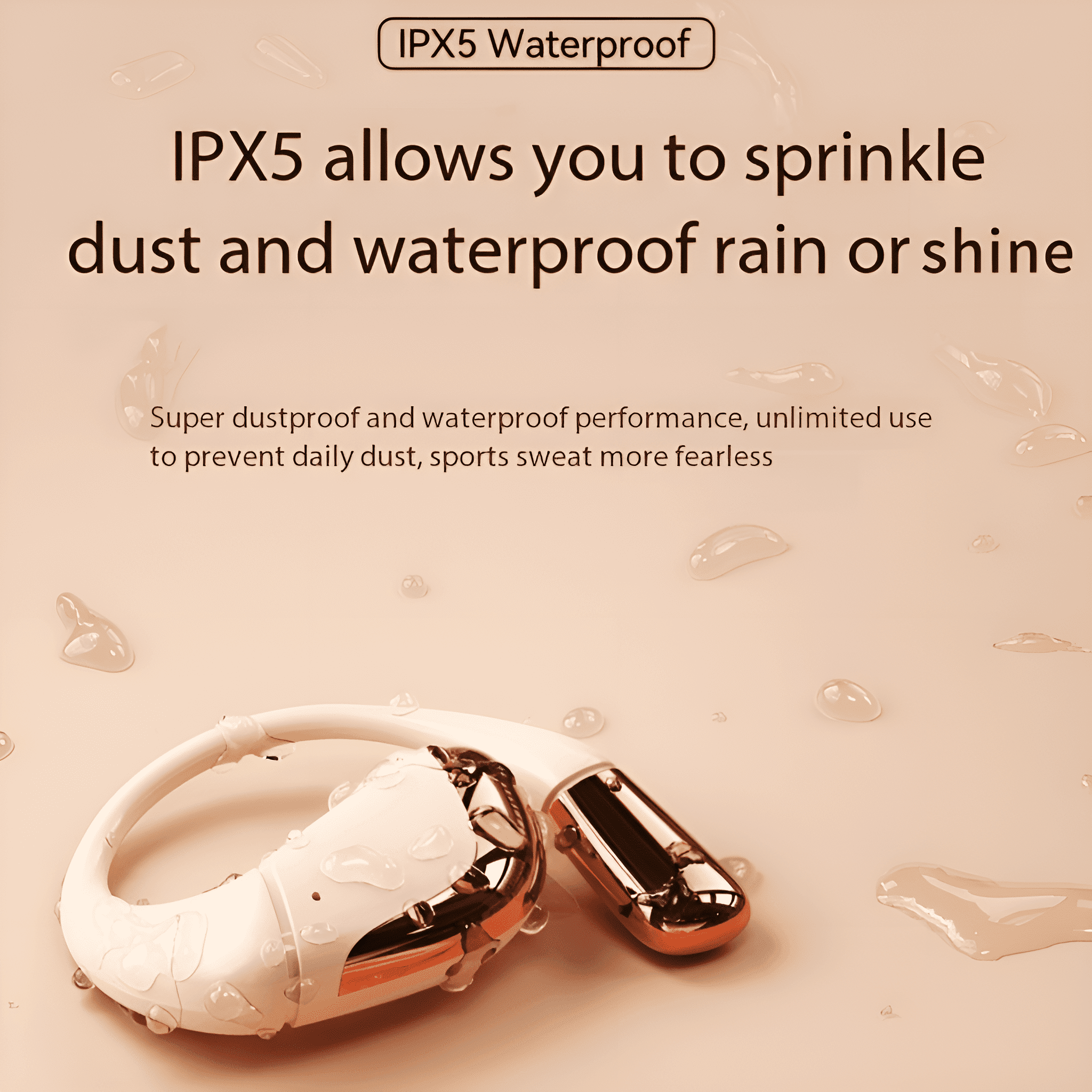 Kopfhörer mit weißem und roségoldenem Design. Wassertropfen sind auf der Oberfläche sichtbar, was auf Wasserdichtigkeit hindeutet.