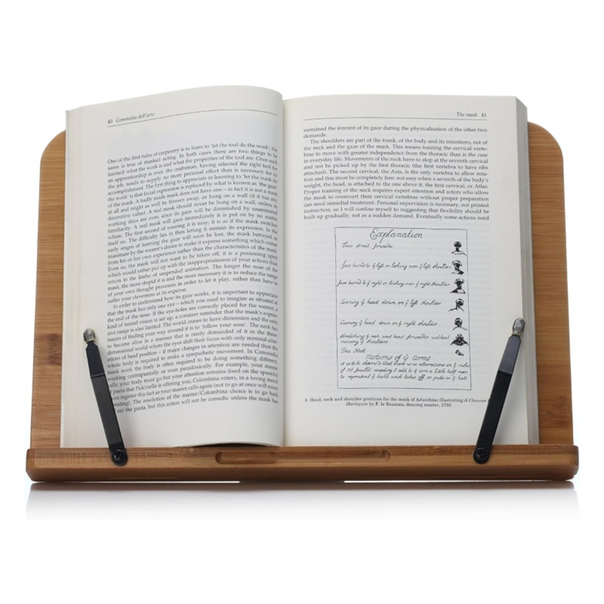 Ein hölzerner Buchständer mit einem offenen Buch mit Text und Illustrationen.