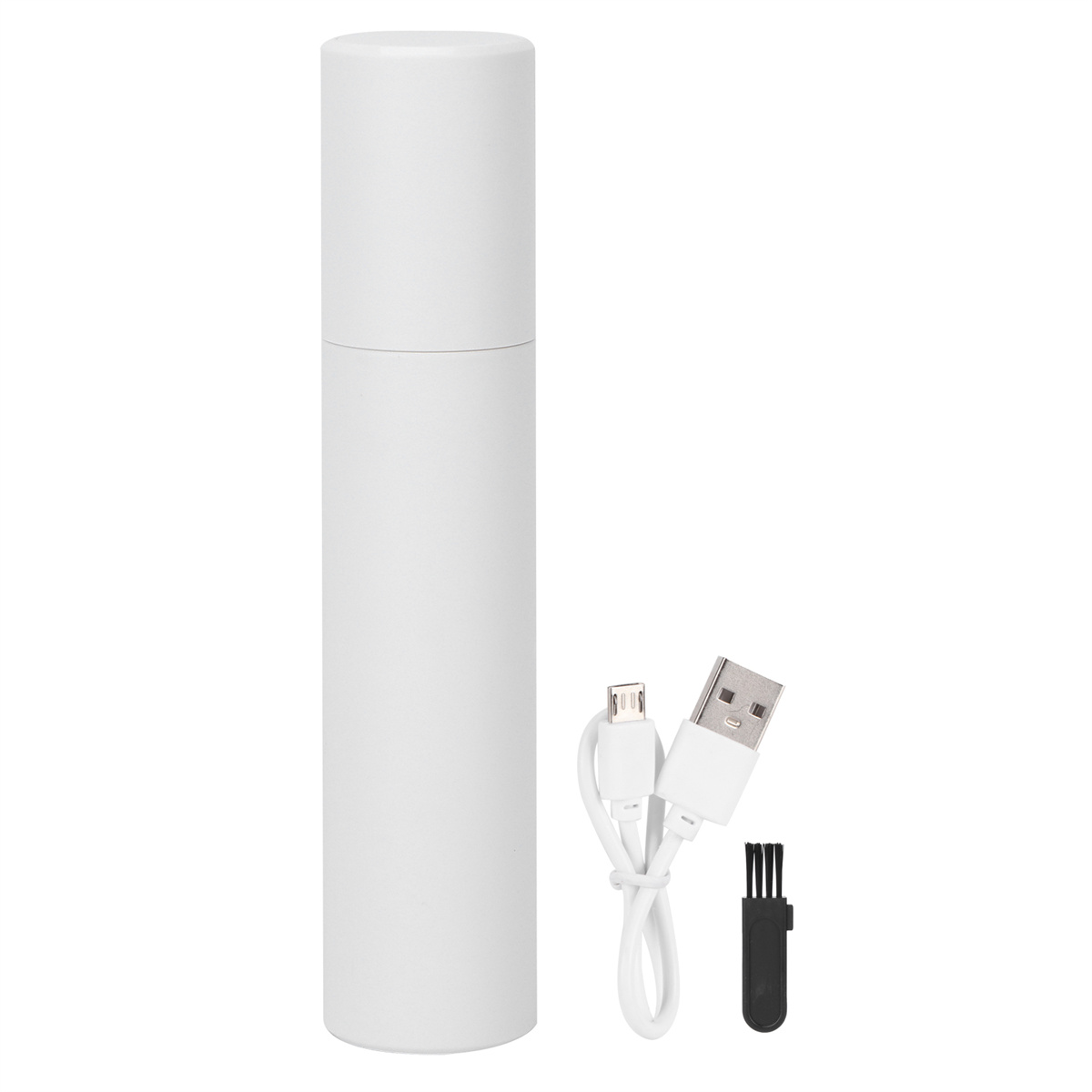 Ein weißer Elektrorasierer mit USB-Ladekabel und Reinigungsbürste.
