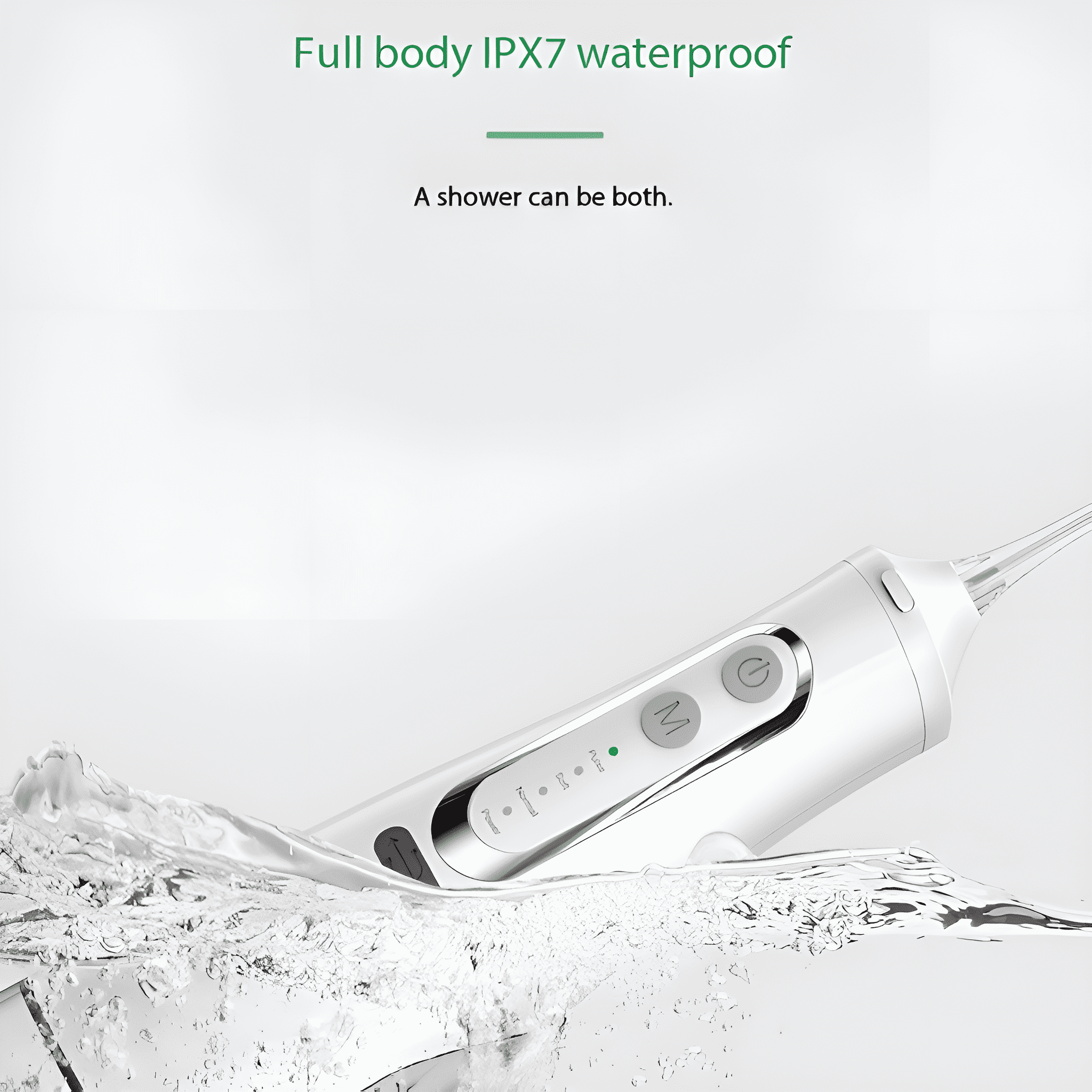 Ein weißer Wasserflosser, der Wasser sprüht. Der Flosser hat Knöpfe und eine Düse.