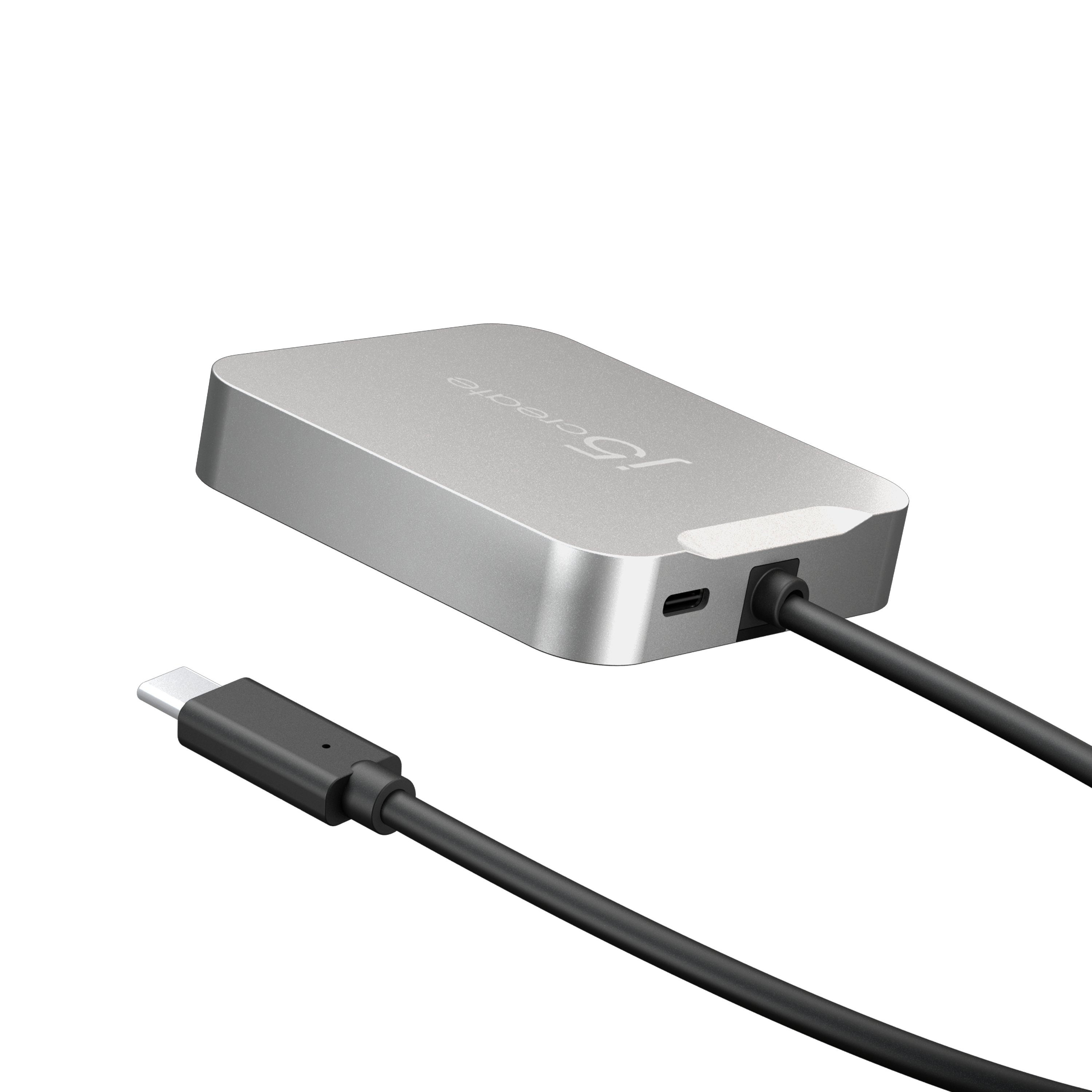 Silberner USB-C-Hub mit angeschlossenem schwarzem Kabel, isoliert auf weißem Hintergrund.