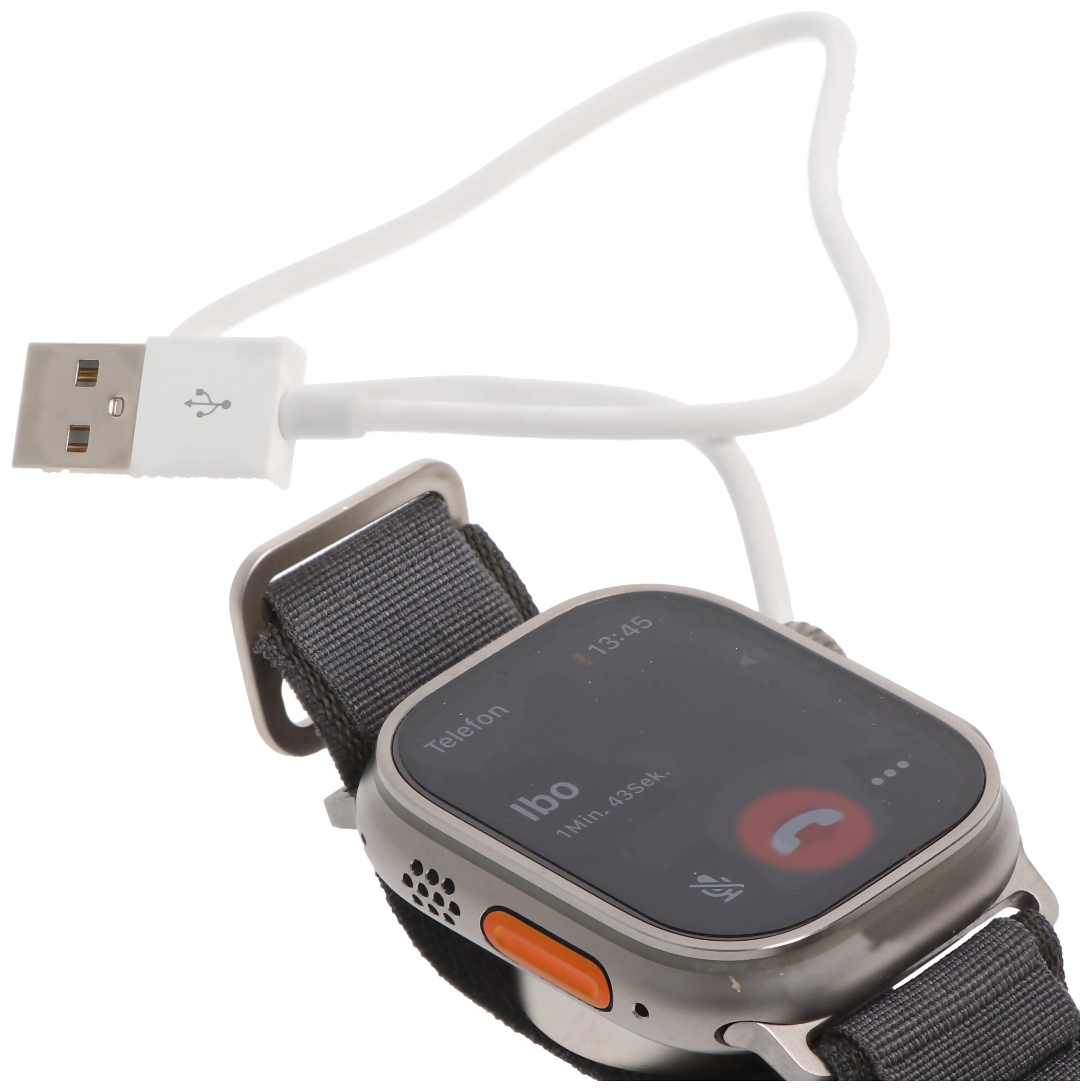 Smartwatch met oplaadkabel, scherm toont een belinterface.