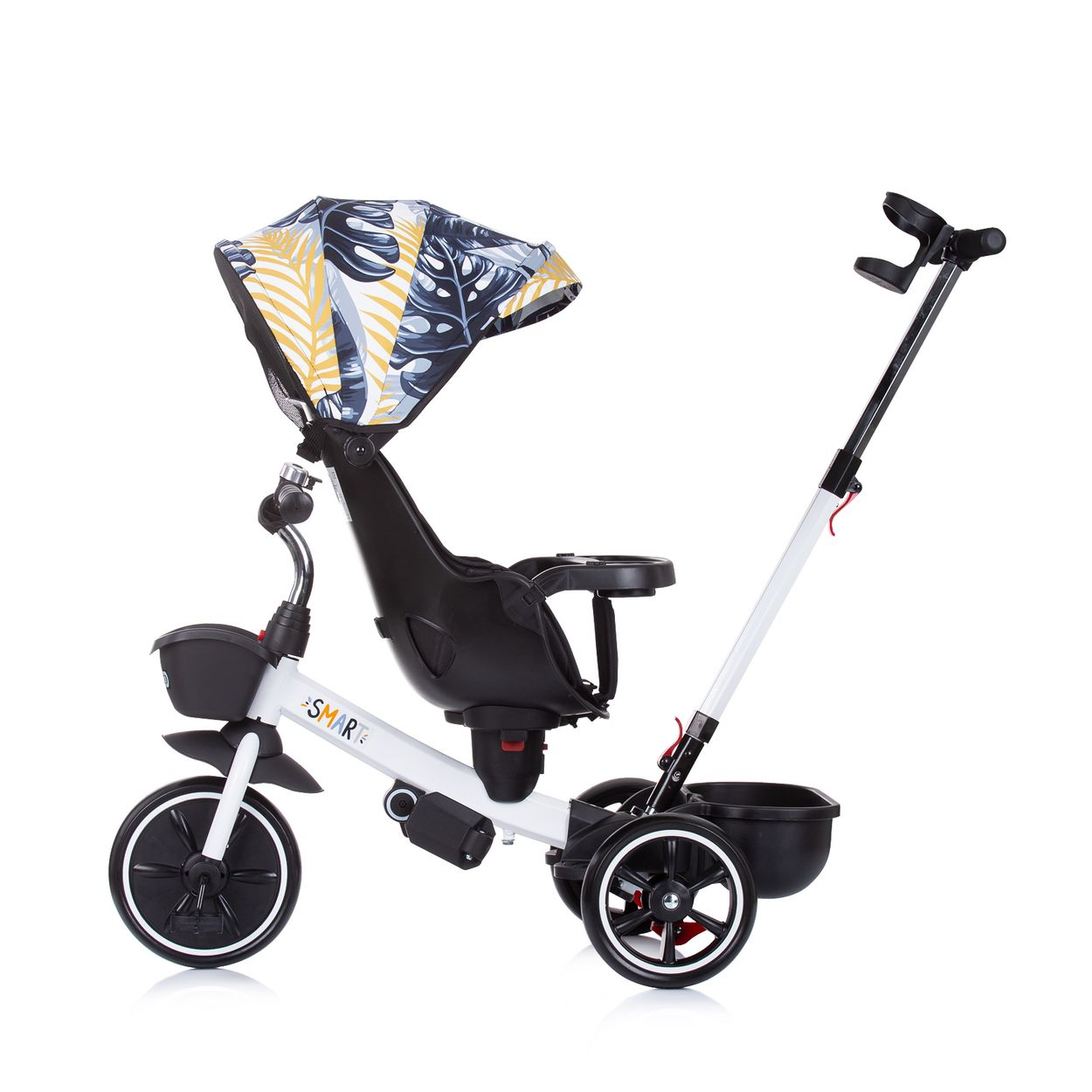 Un triciclo blanco con capota, asiento negro y manija para padres.