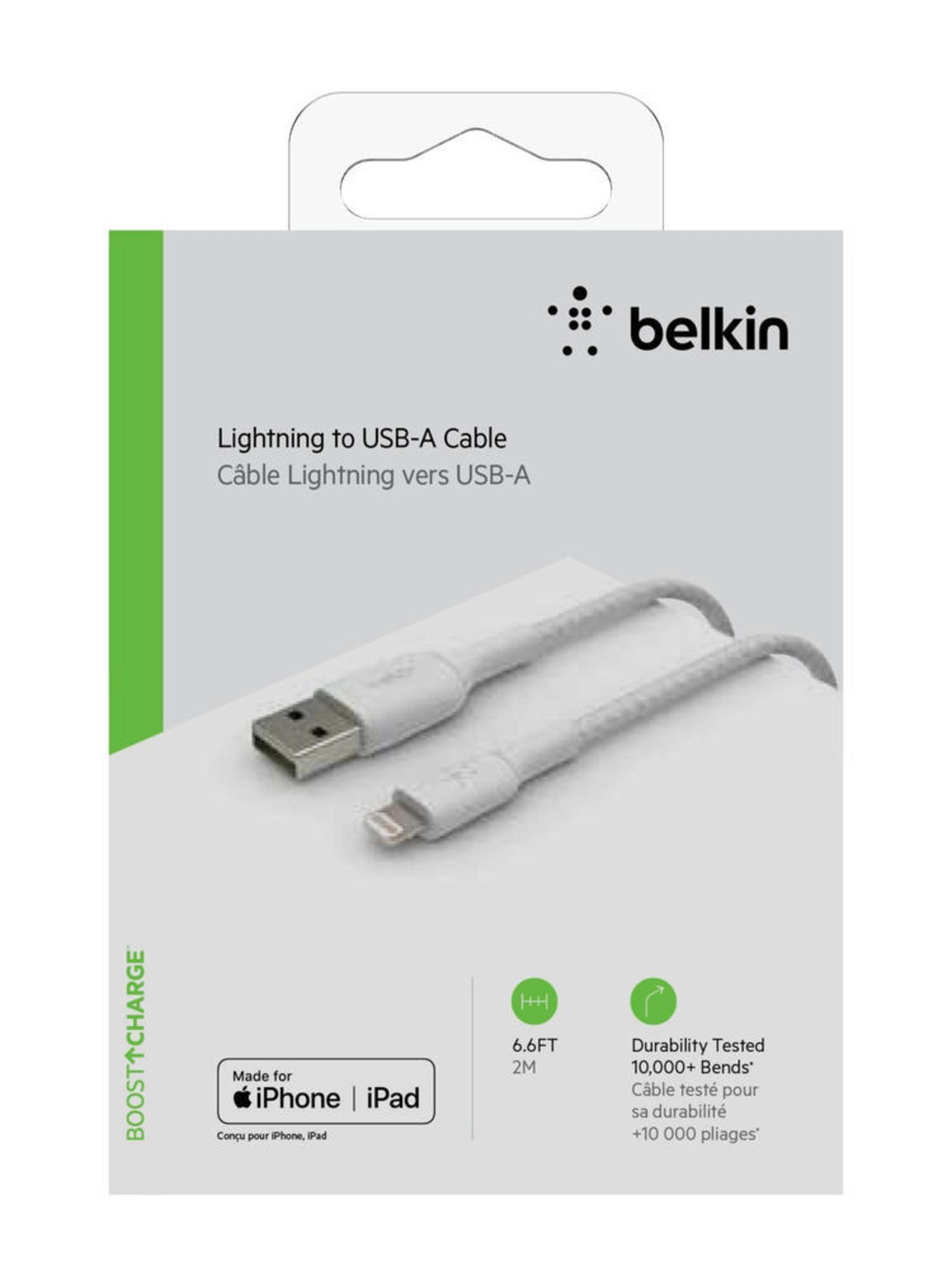 Câble Belkin Lightning vers USB-A dans une boîte blanche.