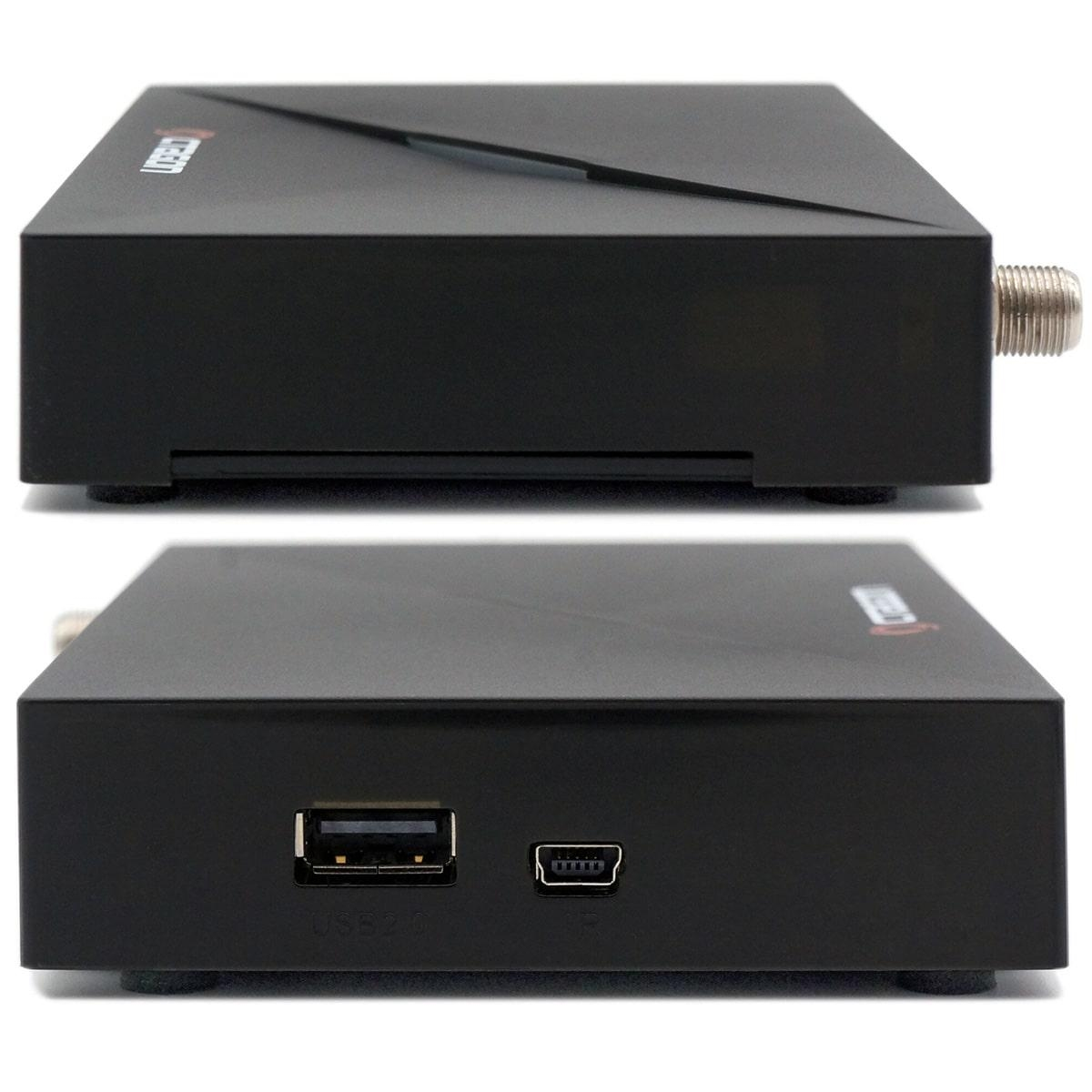 Zwei schwarze Boxen mit USB- und anderen Anschlüssen, wahrscheinlich für Elektronik. Von der Seite betrachtet.