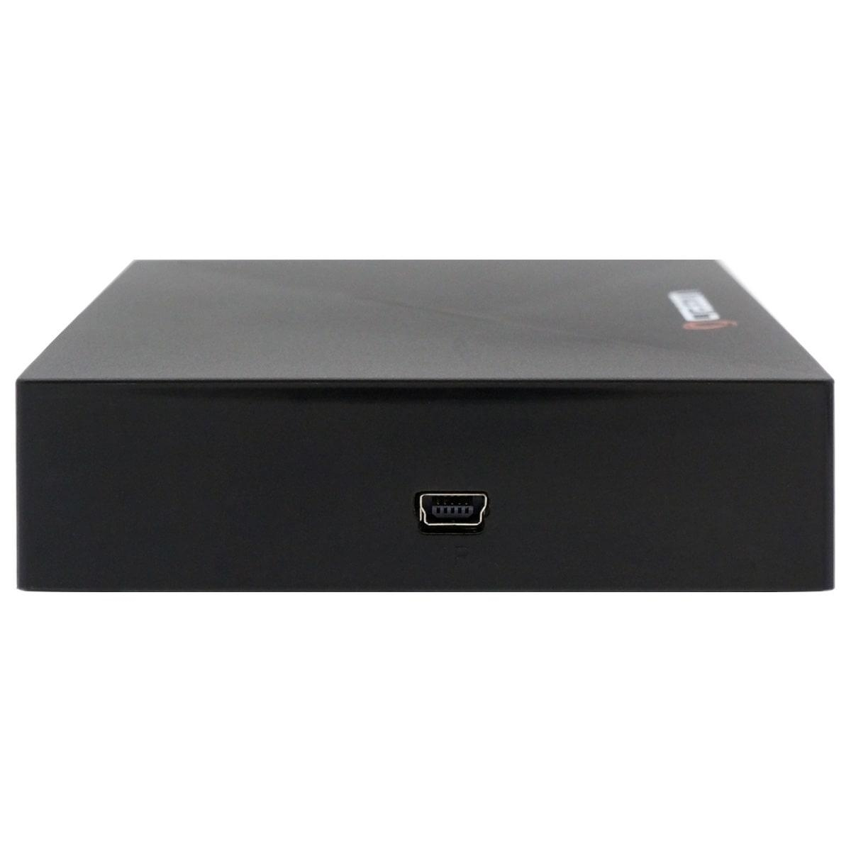 Ein schwarzes rechteckiges Gerät mit USB-Anschluss. Das Gerät ist von der Seite zu sehen, eine Nahaufnahme.