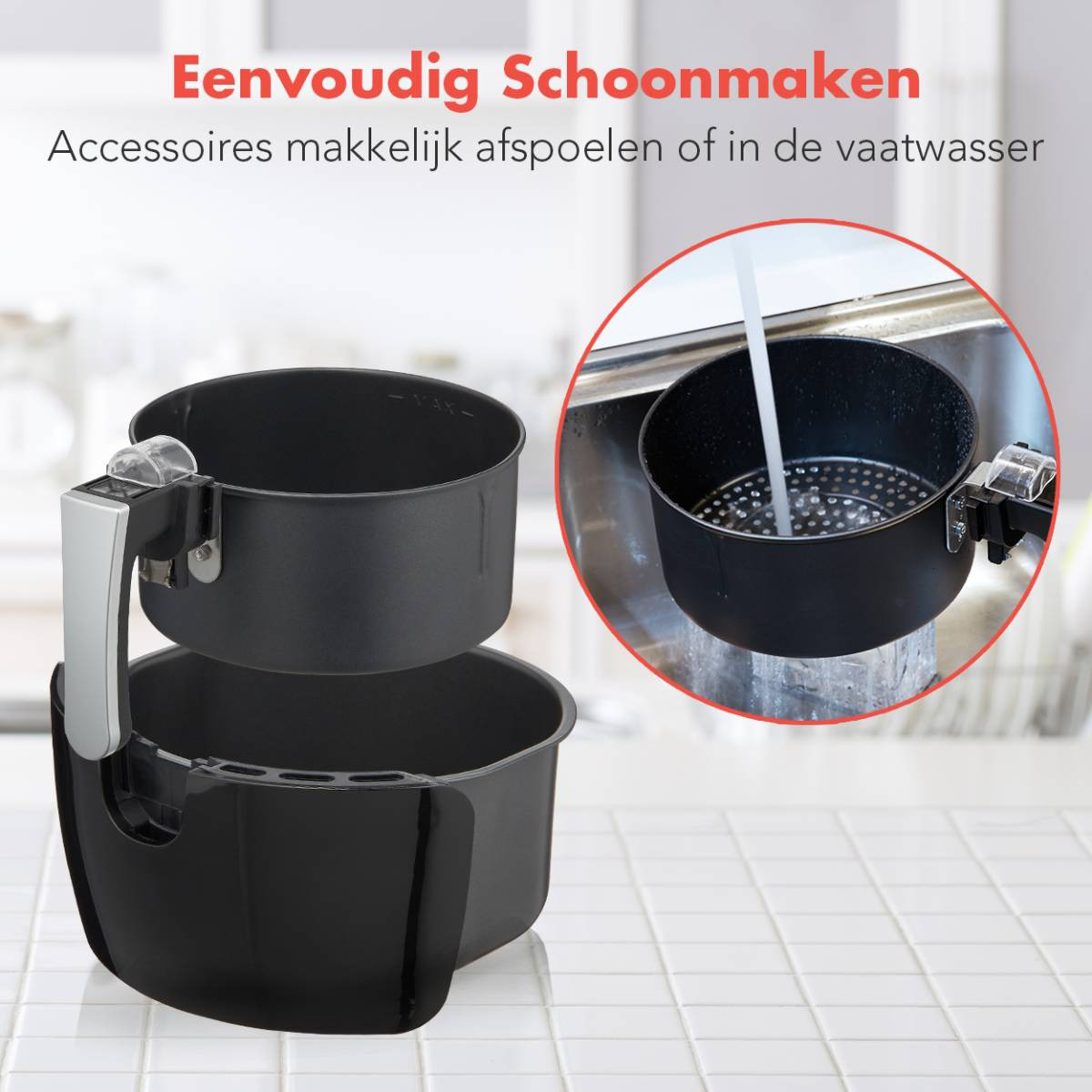 Een keuken scène toont een airfryer met twee manden. Eén mand is verwijderd. De tekst beschrijft gemakkelijk schoonmaken.
