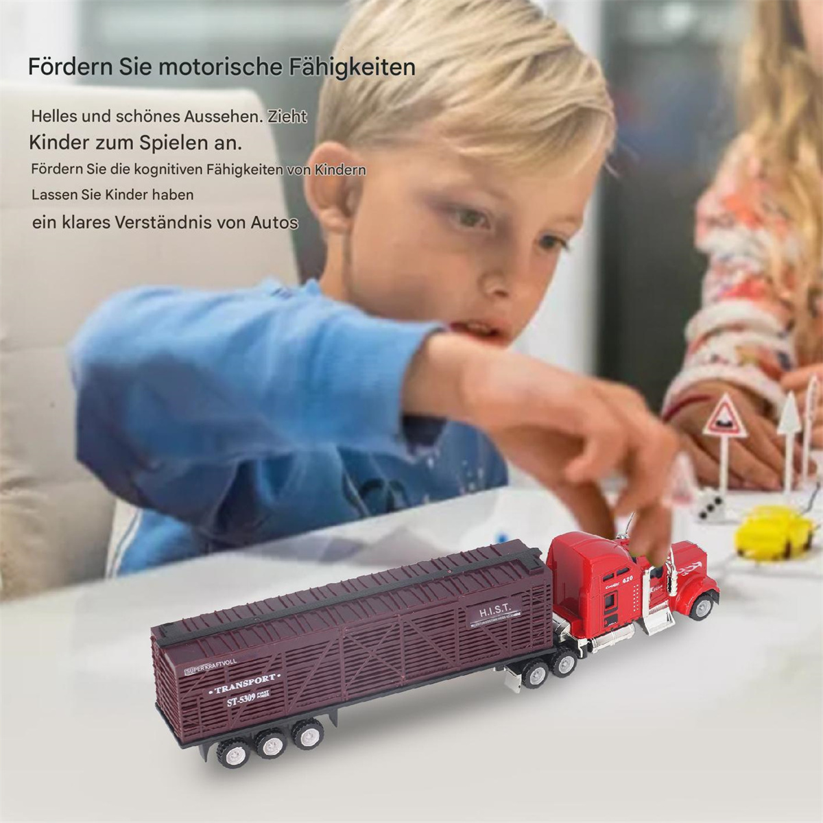 Junge spielt mit Spielzeug-LKW und Anhänger. Text auf Deutsch: Fördern Sie motorische Fähigkeiten.