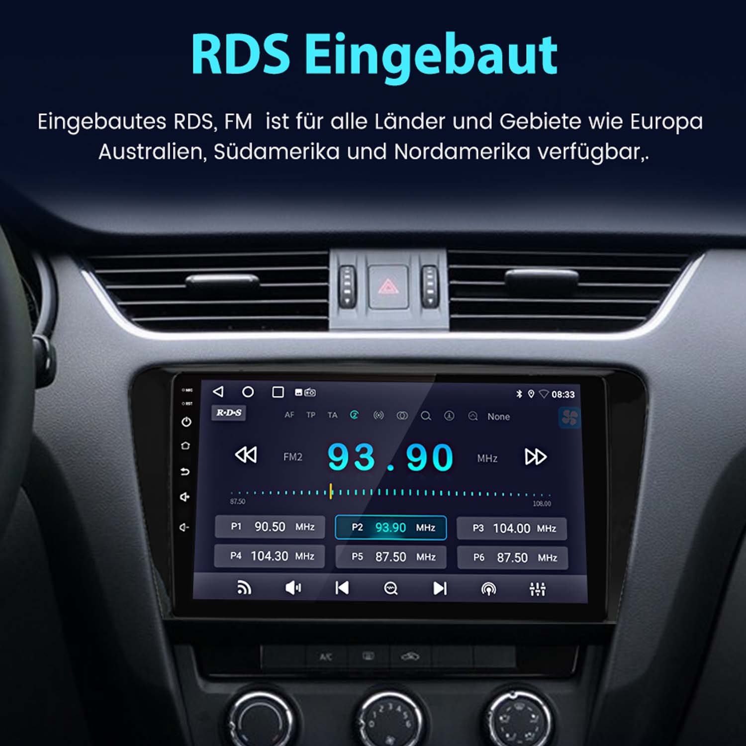 Armaturenbrett eines Autos mit Radiobildschirm, der die UKW-Frequenz 93,90 MHz anzeigt.