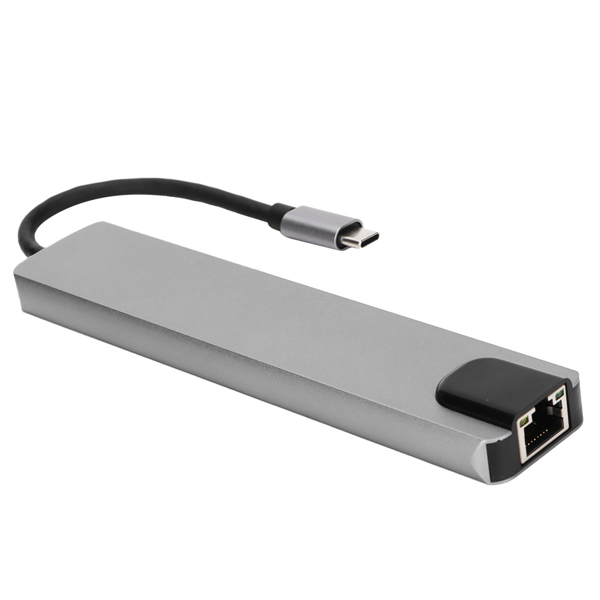 Silberner USB-C-Hub mit schwarzem Kabel und einem einzelnen Ethernet-Anschluss, nach rechts abgewinkelt.
