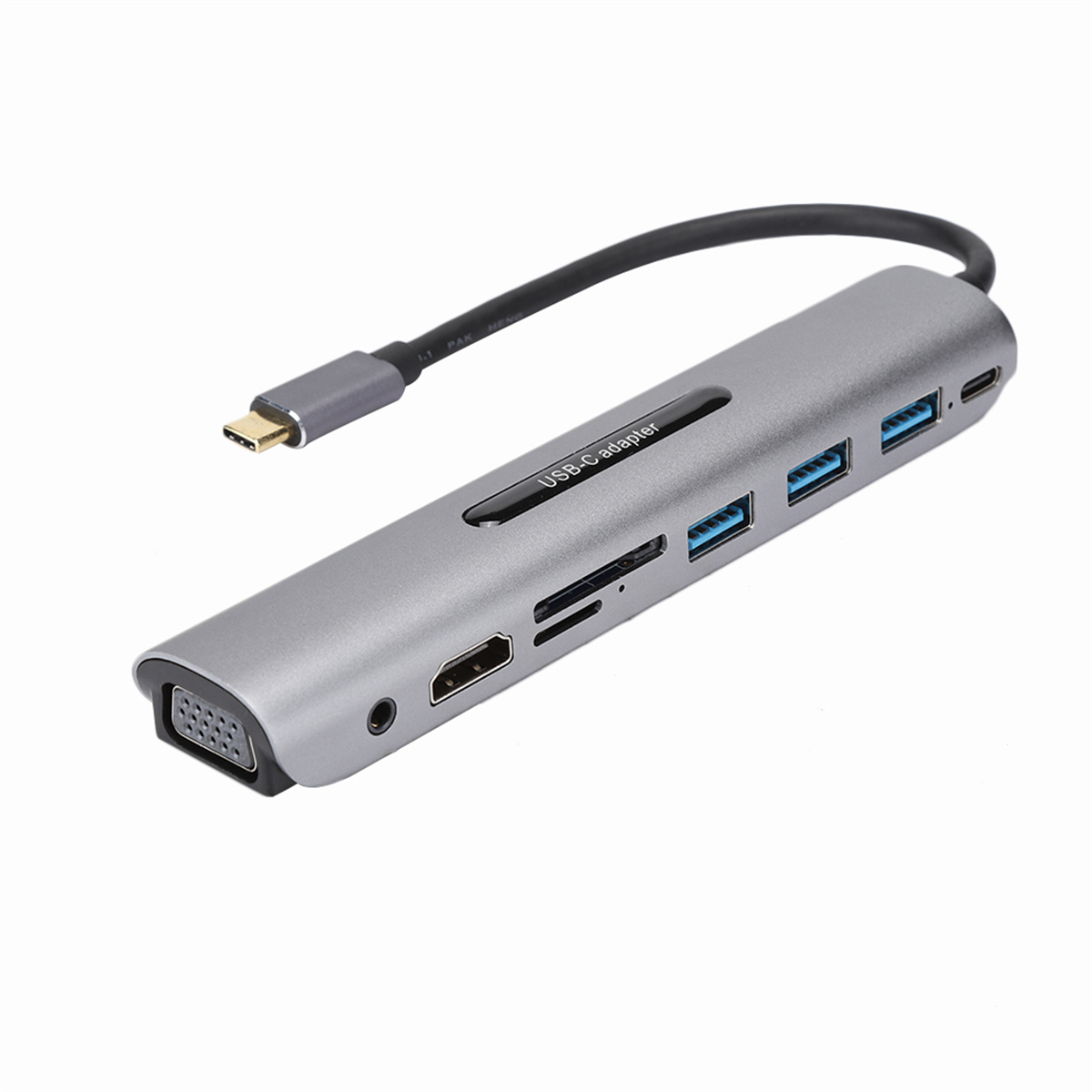 Silberner USB-C-Adapter mit mehreren Anschlüssen und einem schwarzen Kabel. Anschlüsse umfassen USB, HDMI und SD-Kartensteckplätze.