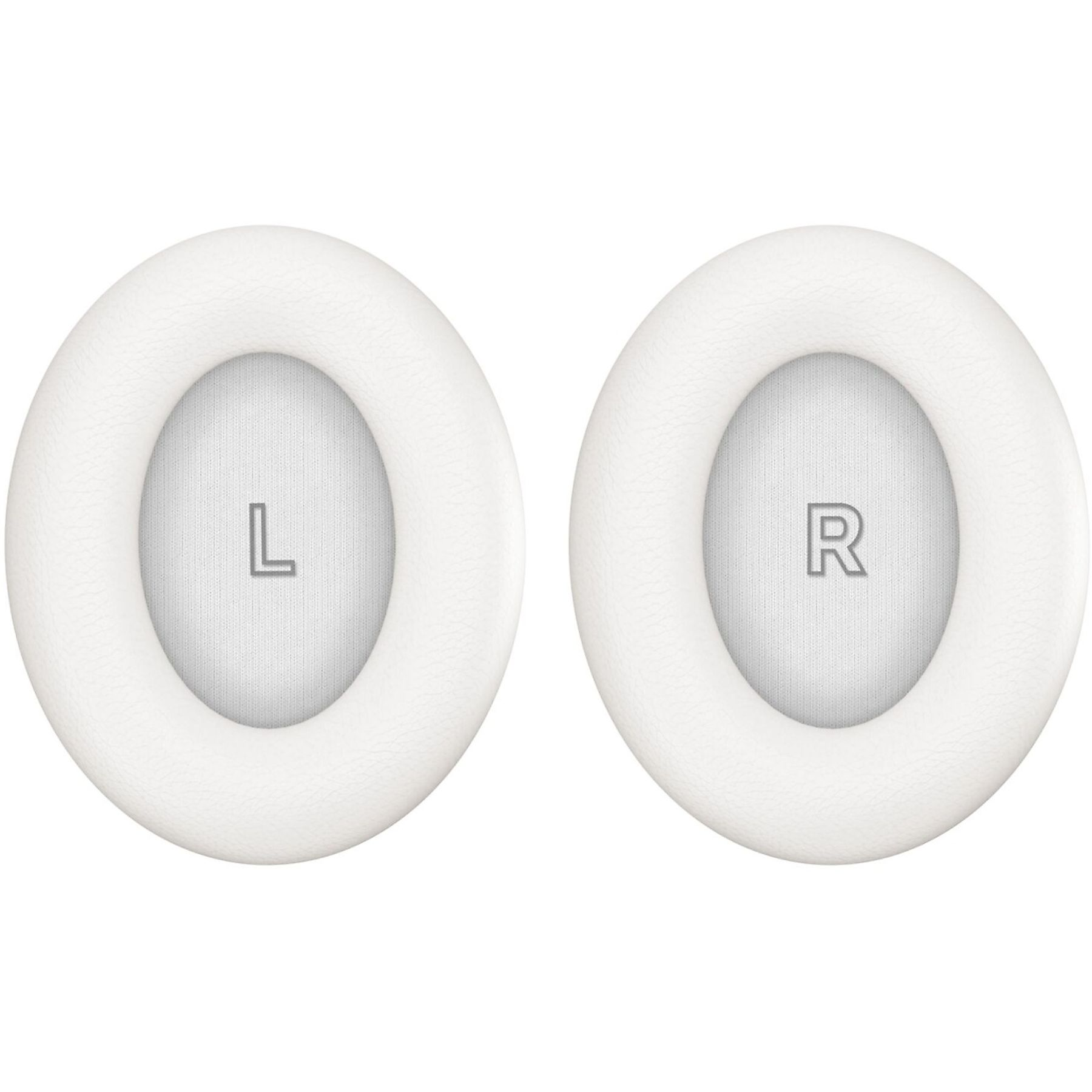Dwie białe poduszki nauszne do słuchawek. Mają oznaczenia 'L' i 'R' wewnątrz.
