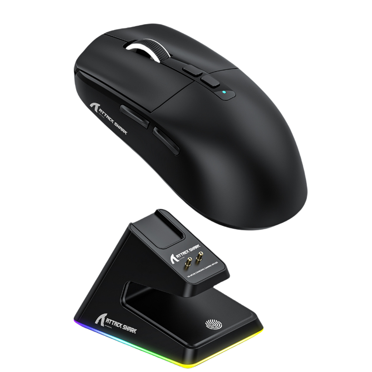Schwarze Gaming-Maus mit Ladestation. Isoliert auf weißem Hintergrund.