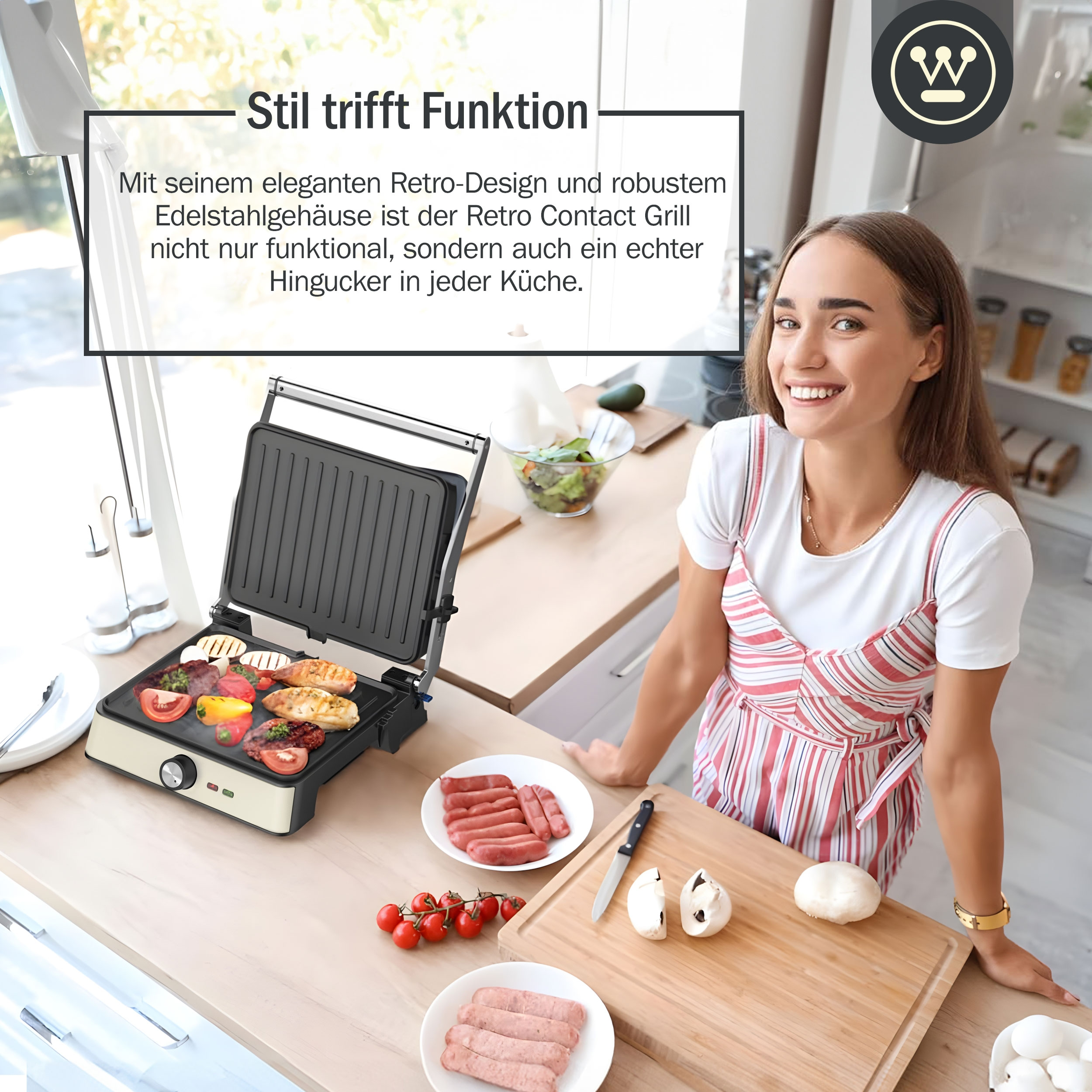 Eine Frau grillt Essen auf einem Retro-Kontaktgrill mit Gemüse und Fleisch auf einem Holztisch.