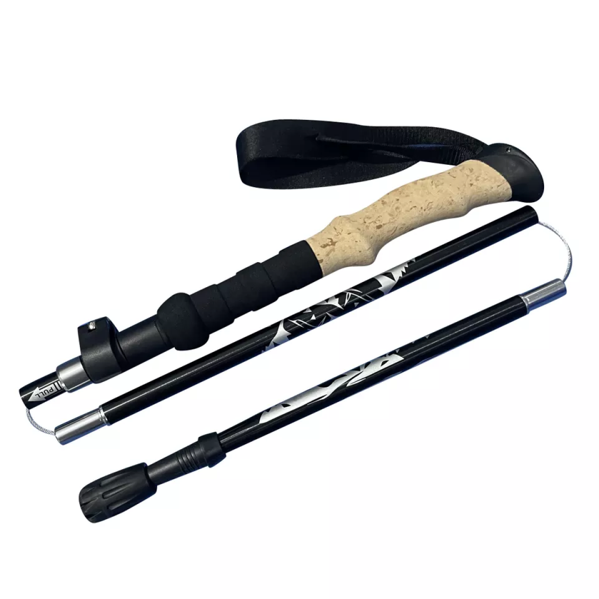 Trzy kije trekkingowe, czarno-srebrne, z korkowymi uchwytami i paskami na nadgarstki, na białym tle.