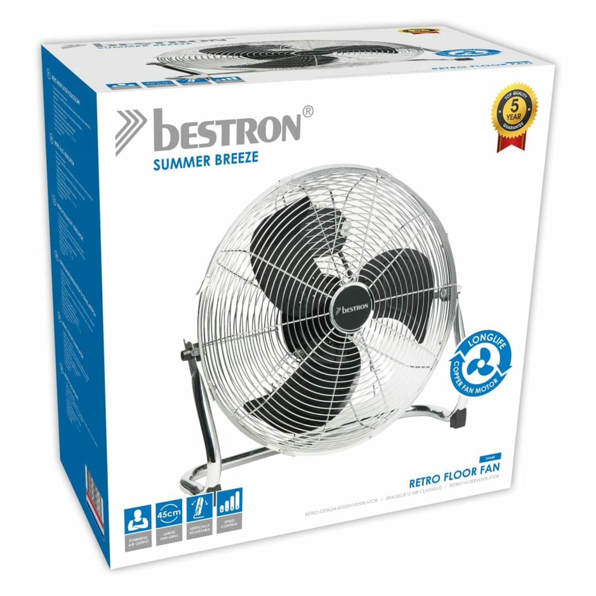 Scatola bianca e blu per un ventilatore da pavimento retrò. Il ventilatore è cromato con pale nere.