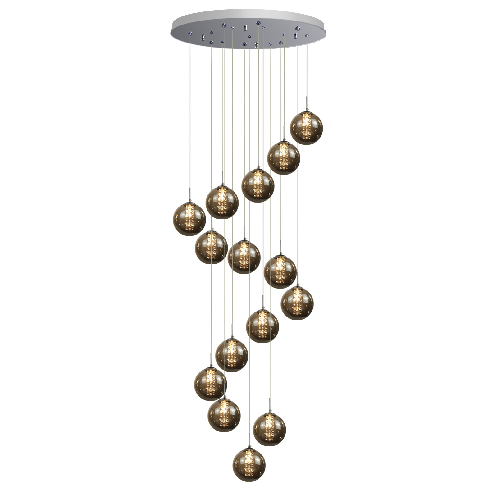 Spirala wiszących świateł z kloszami w kształcie szklanych kul i srebrnym mocowaniem sufitowym.