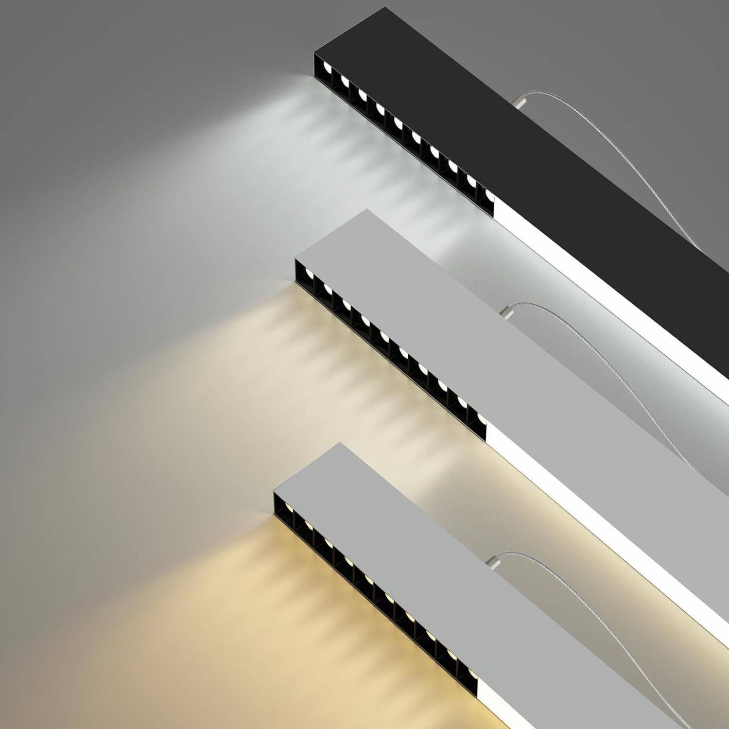 Drei schwarze, graue und silberne LED-Lichtleisten, die jeweils eine andere Farbe ausstrahlen.