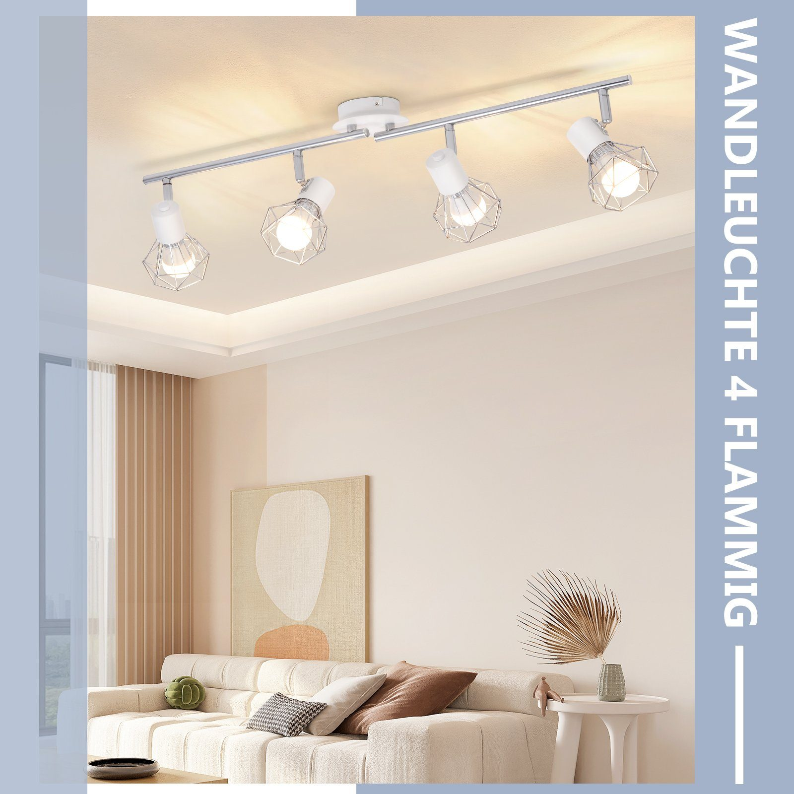 Deckenleuchte mit vier weißen, käfigartigen Lampen. Beige Wand und weiße Decke. Weißes Sofa. Kunstwerk an der Wand.