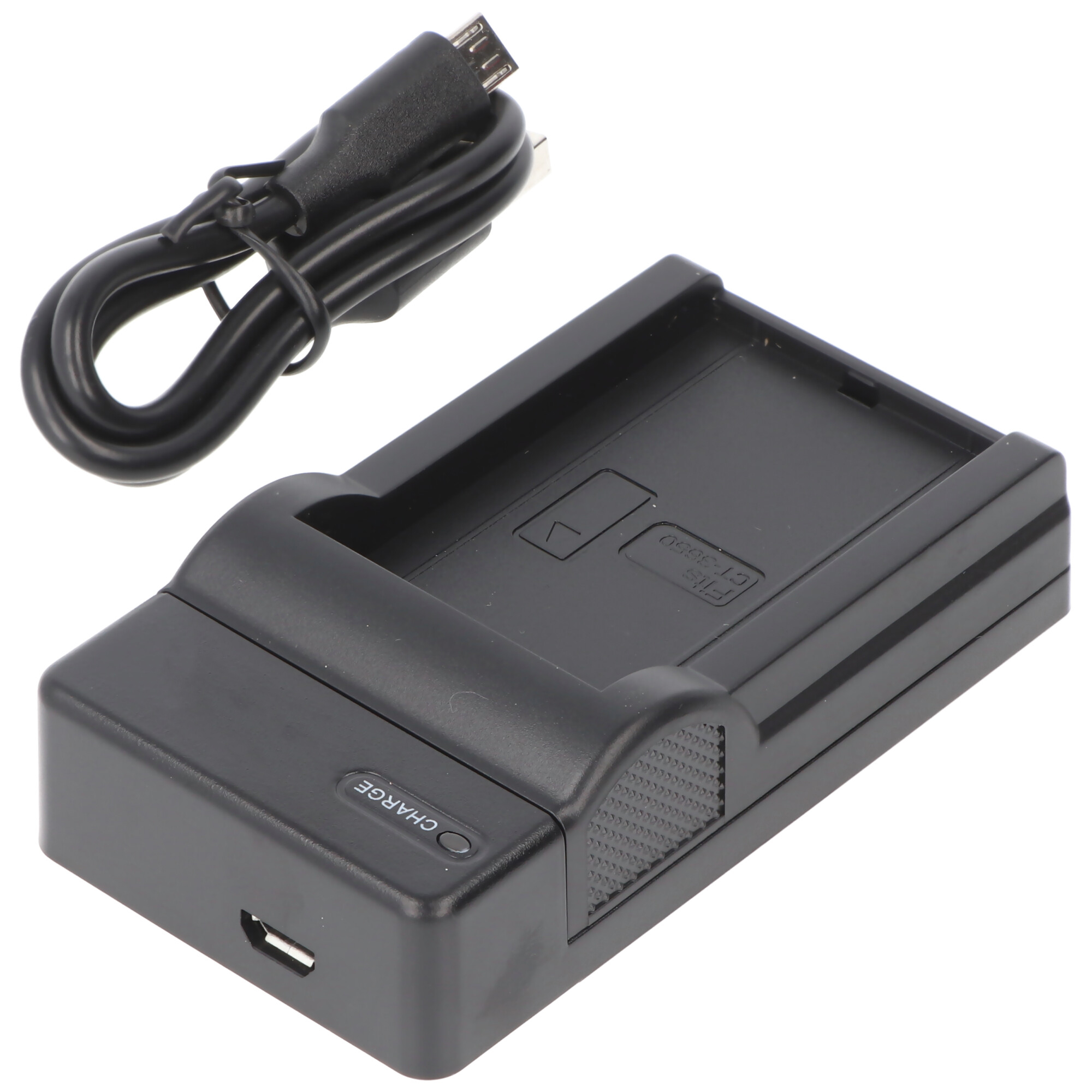 Zwarte oplader met een kabel. De oplader heeft een oplaadpoort en een 'CHARGE'-indicator.
