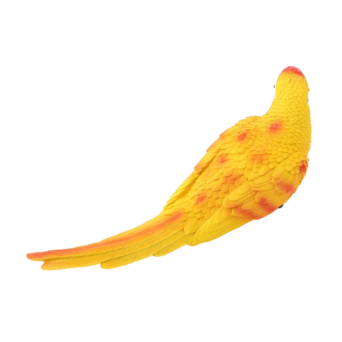Eine gelbe Papageienfigur mit orangen Flecken und rotem Kopf, von hinten gesehen.