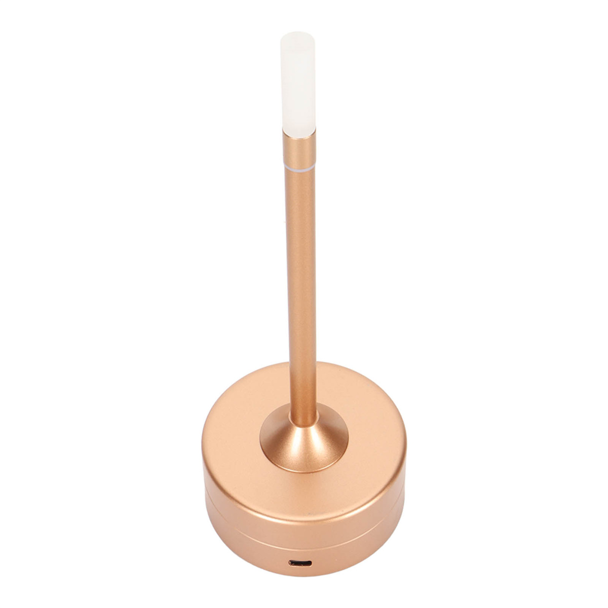 Eine goldfarbene zylindrische LED-Lampe auf einem runden Sockel, aufrecht stehend.