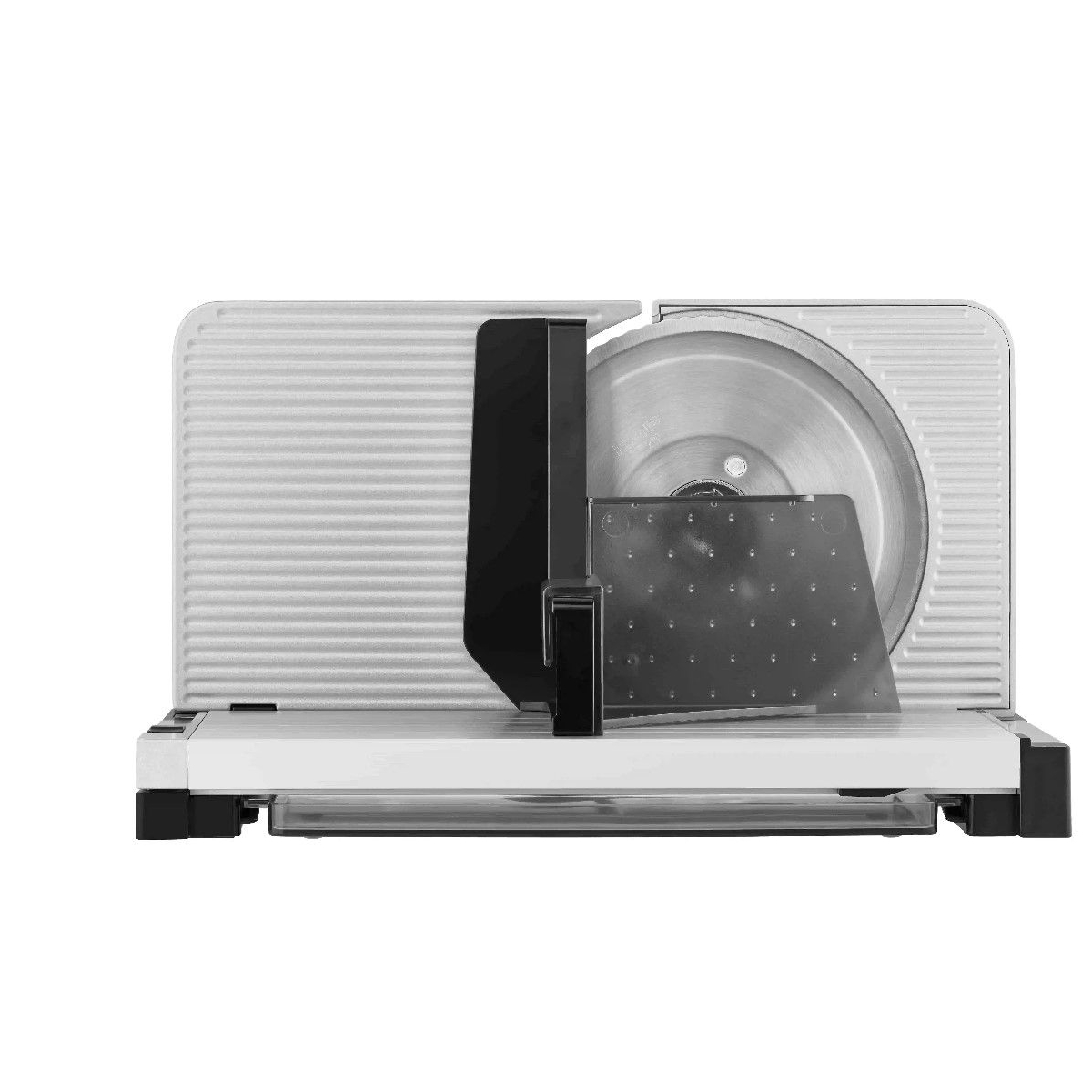 Srebrno-czarna krajalnica do mięsa na białym tle.