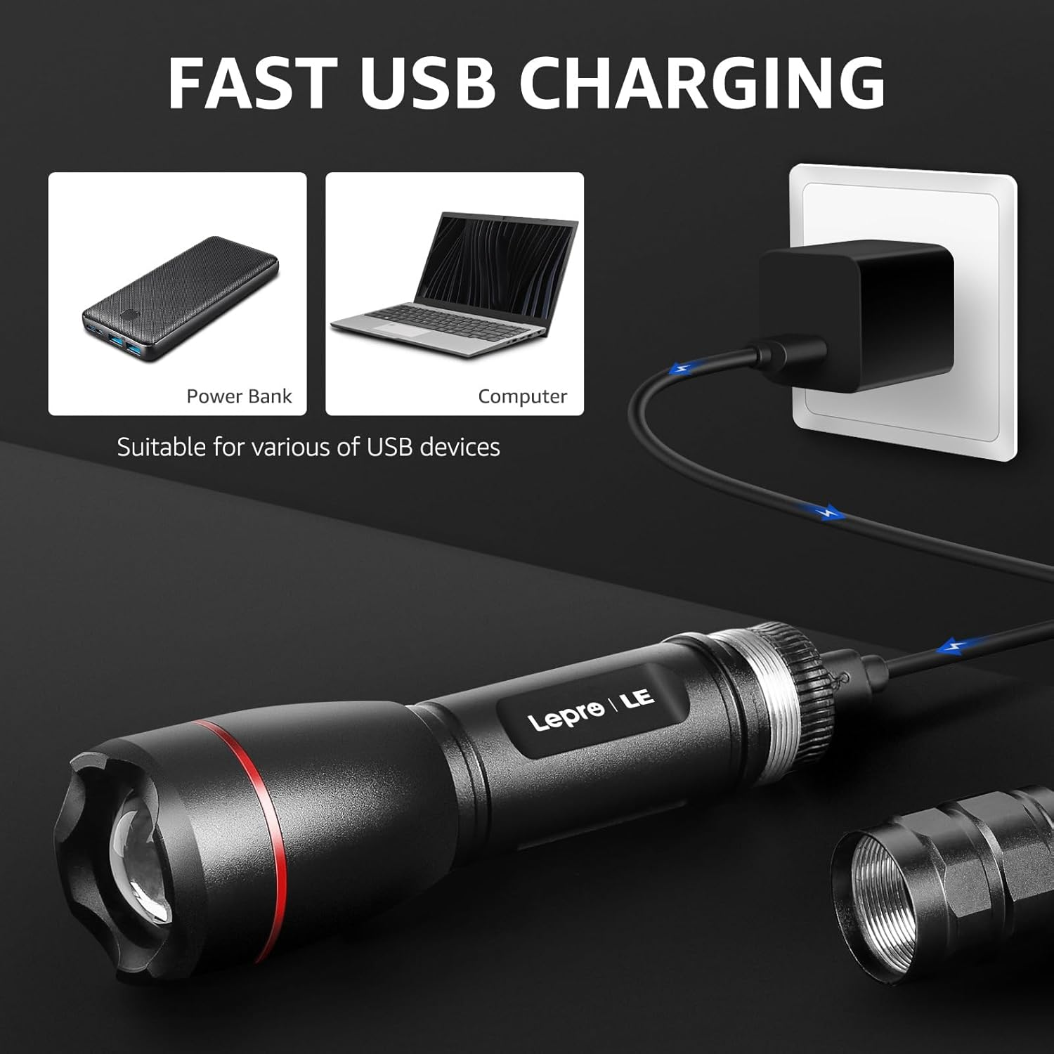 Schwarze Taschenlampe, die über ein USB-Kabel geladen wird, angeschlossen an eine Powerbank und eine Steckdose, mit Text.
