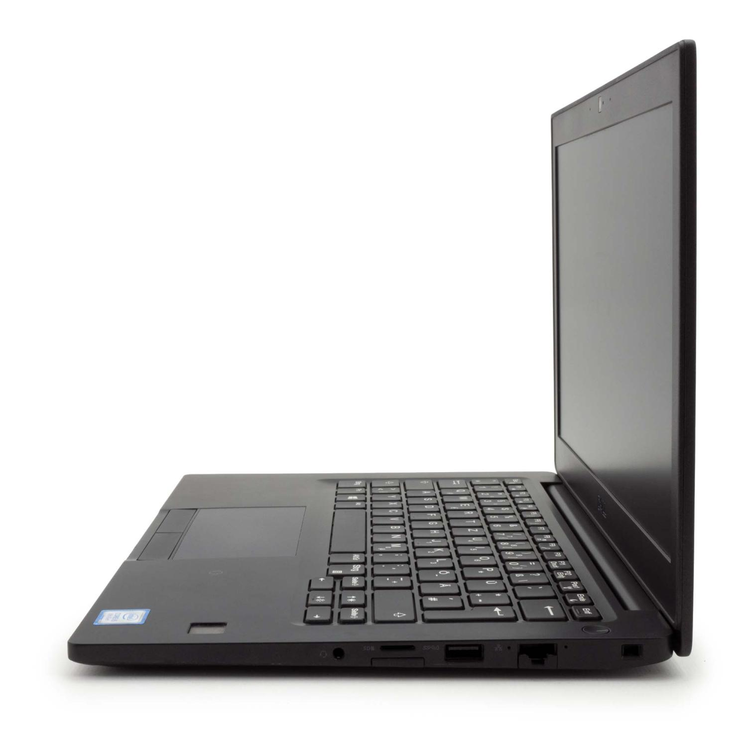 Ein schwarzer Laptop von der Seite, der die Tastatur, das Touchpad und den Bildschirm zeigt.