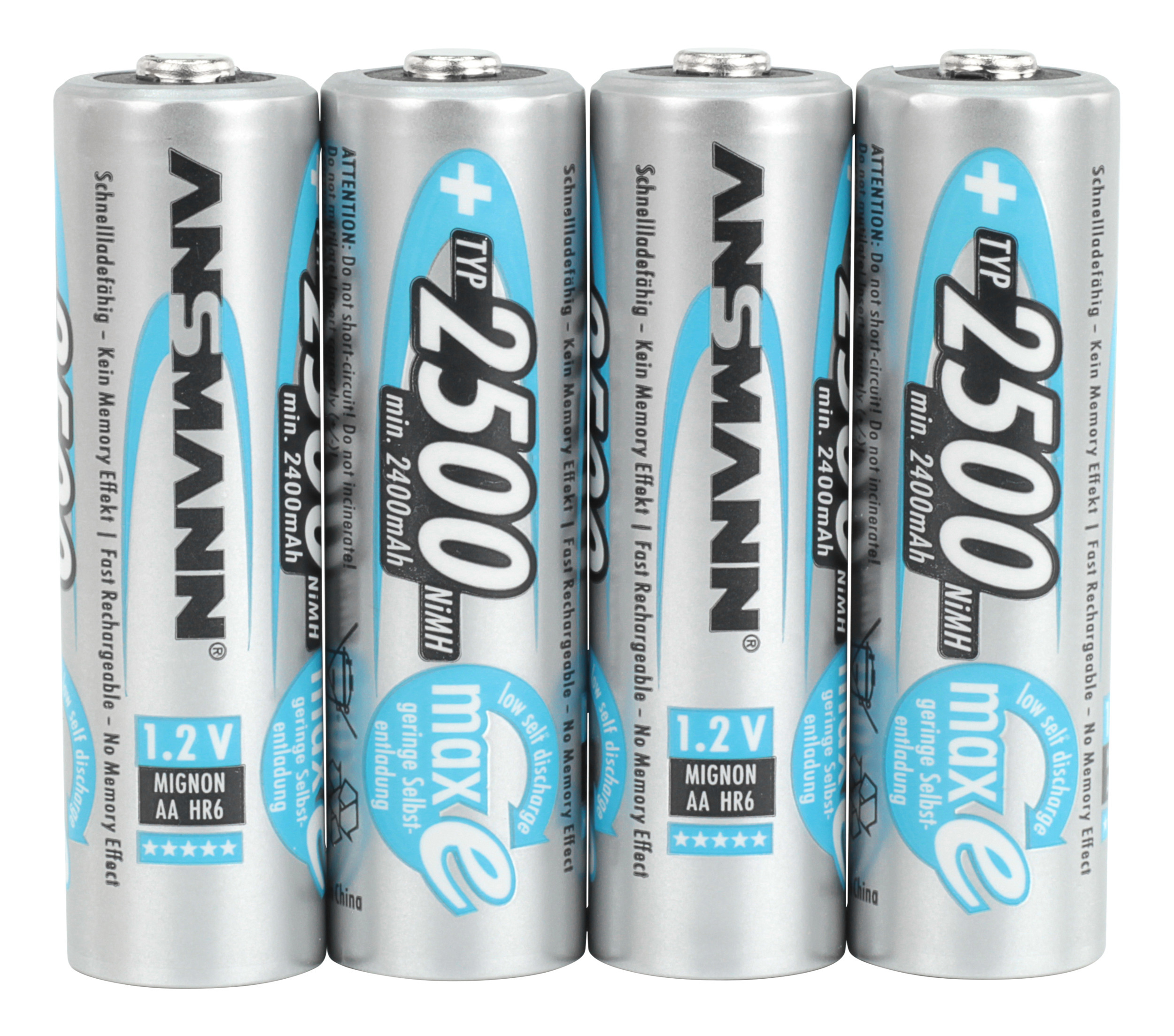 Vier silberne AA-Batterien mit blauem Text. Sie tragen den Markennamen ANSMANN und 2500mAh.