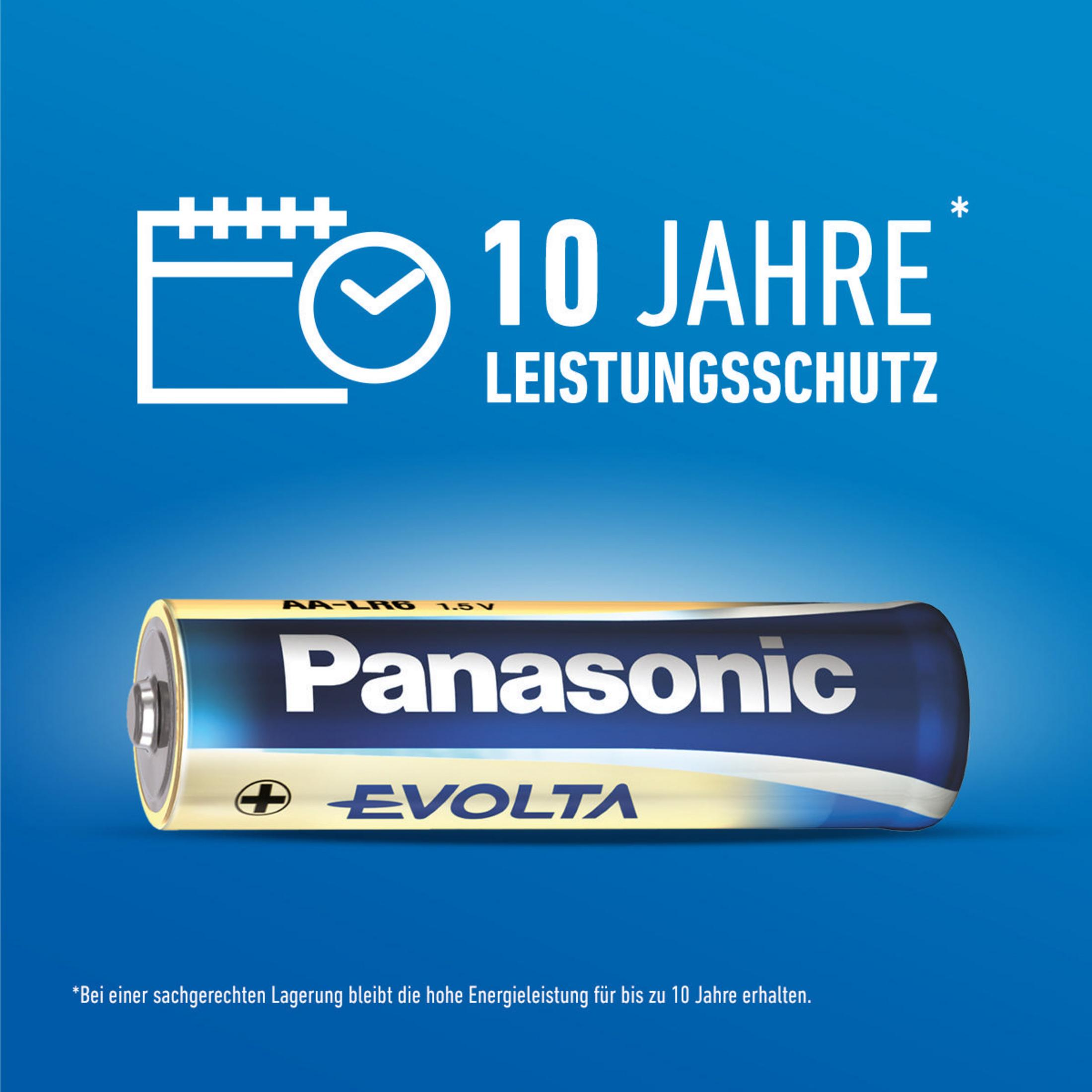Bateria AA Panasonic Evolta z nakładką tekstową i niebieskim tłem.