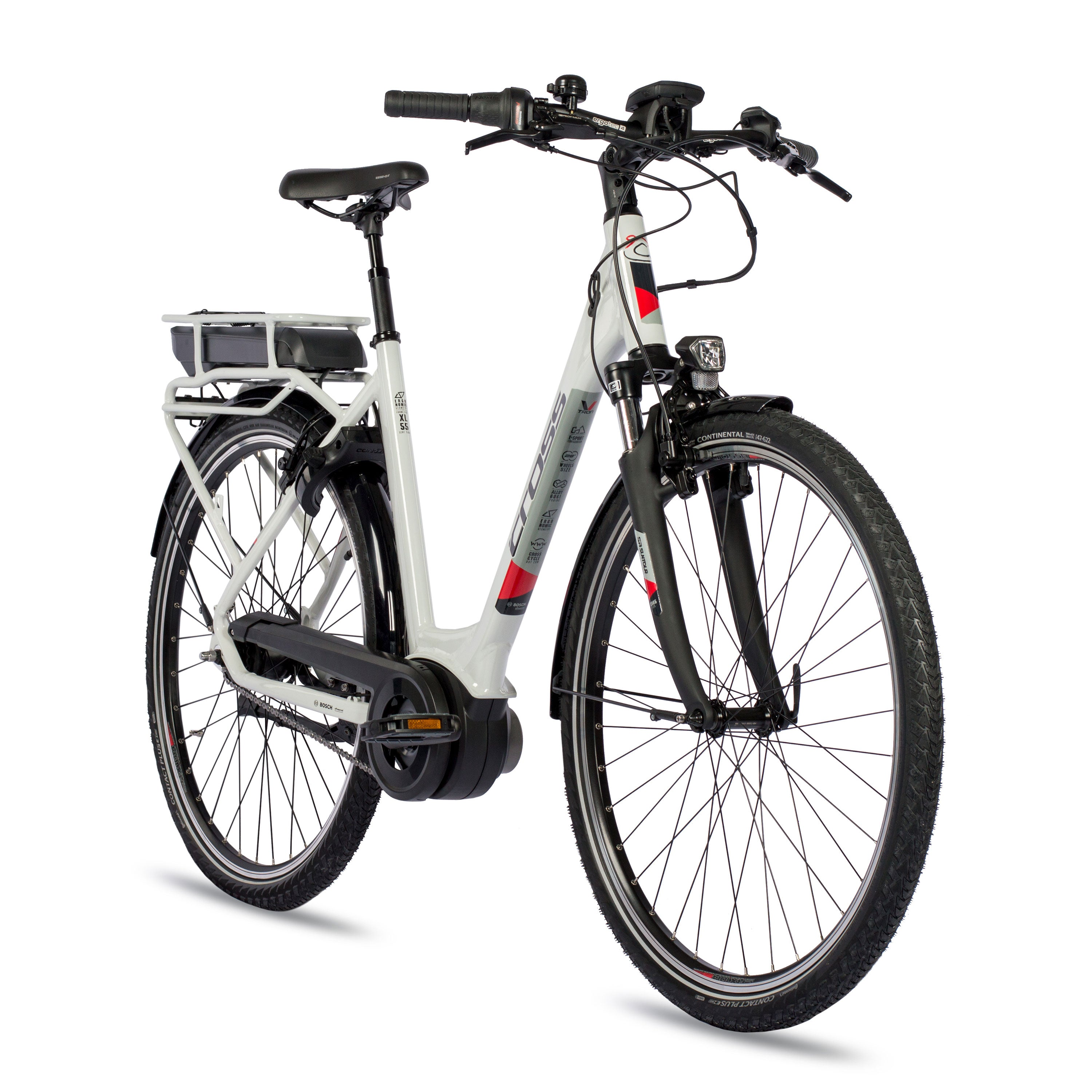 Ein weißes Elektrofahrrad mit schwarzen Reifen und einem Gepäckträger, aus leicht niedrigem Winkel, weißer Hintergrund.