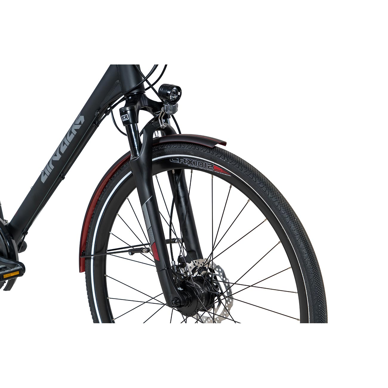 Schwarzes und rotes Fahrrad mit Vorderraddetails, Schutzblechen und Federung.
