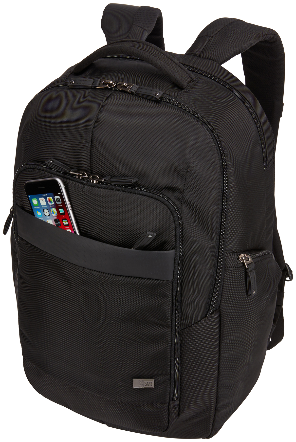 Ein schwarzer Rucksack mit einem Telefon in der Vordertasche. Ein Telefon mit farbenfrohem Bildschirm ist teilweise sichtbar.