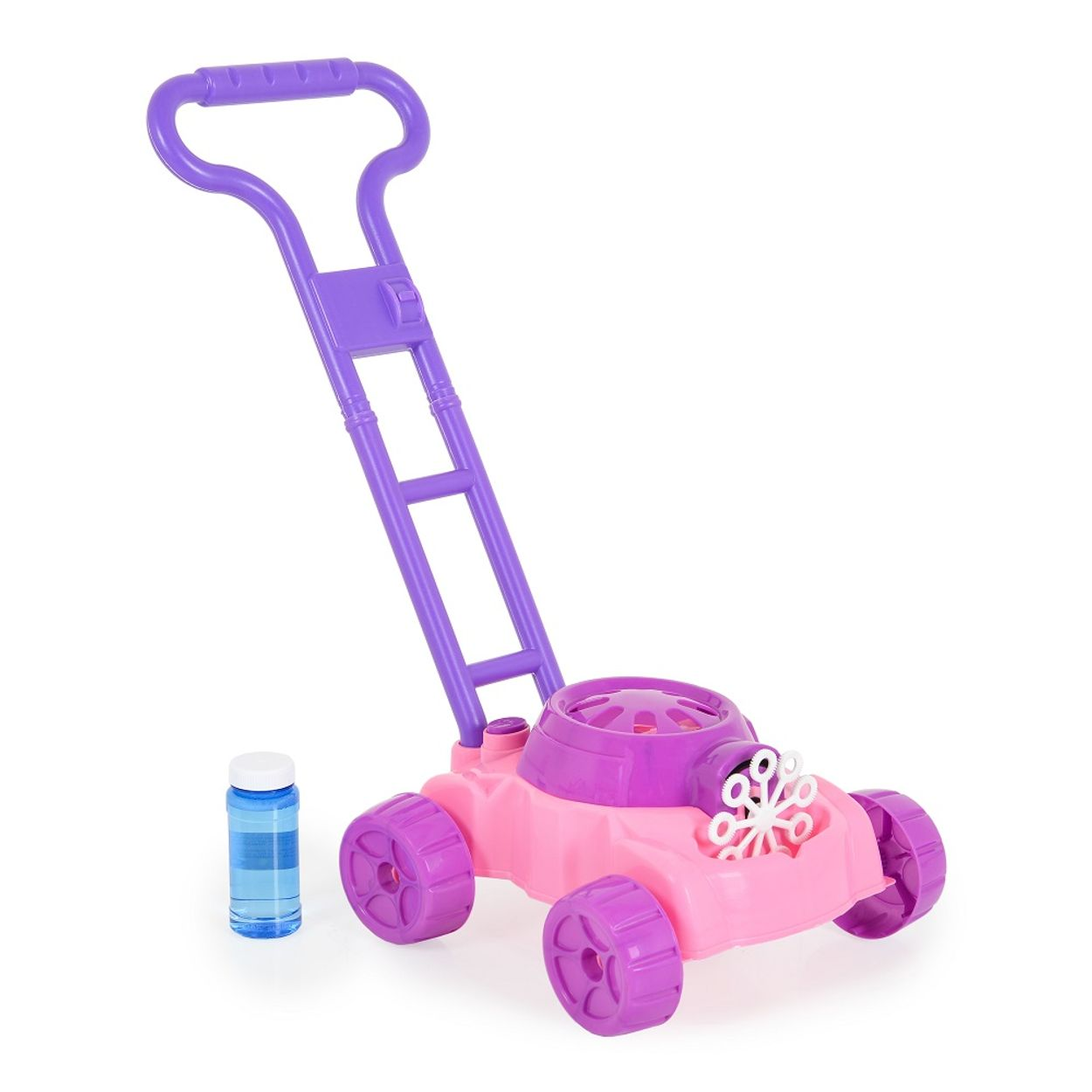 Ein pinkfarbener und lila Spielzeugrasenmäher mit Griff und eine Flasche Seifenblasenlösung daneben.