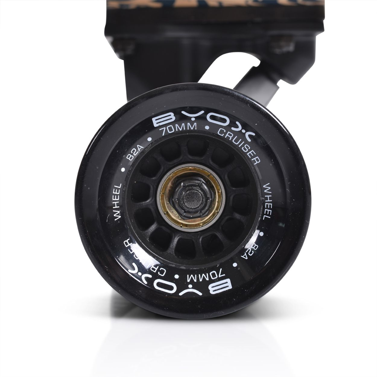 Skateboard-Rad. Schwarz mit weißer Aufschrift: '70mm Cruiser' und '82A Wheel'.