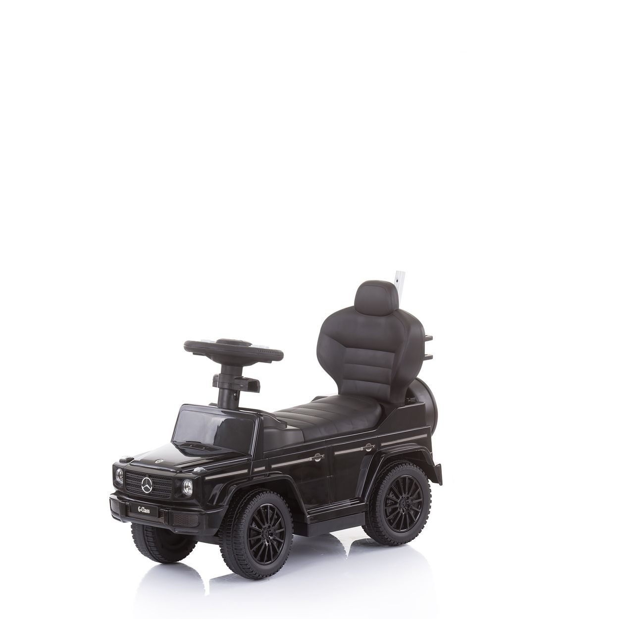 Schwarzes Spielzeugauto in Form eines Mercedes G-Klasse, auf weißem Hintergrund. Hoher Rücksitz.
