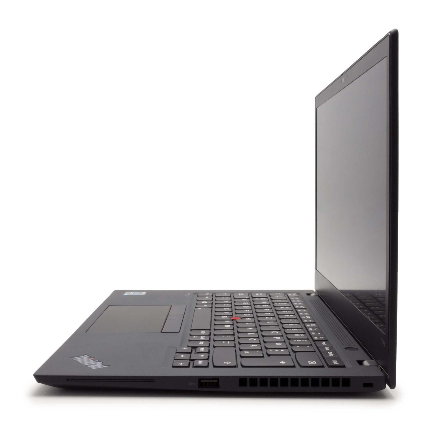 Schwarzes Lenovo ThinkPad Laptop, geöffnet, Tastatur und Trackpad, Seitenansicht.
