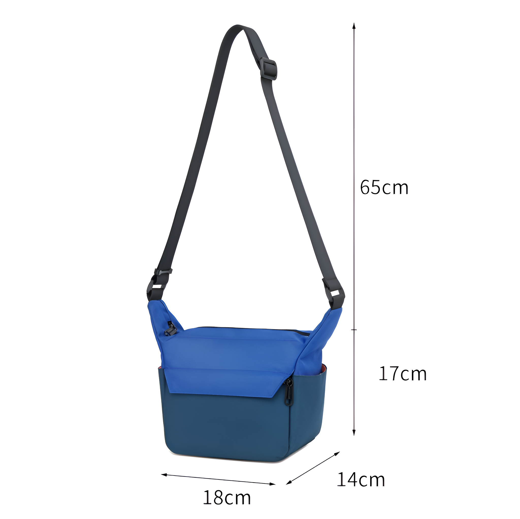 Blaue Umhängetasche mit schwarzem Riemen. Abmessungen: 18x14x17cm, Riemenlänge 65cm.
