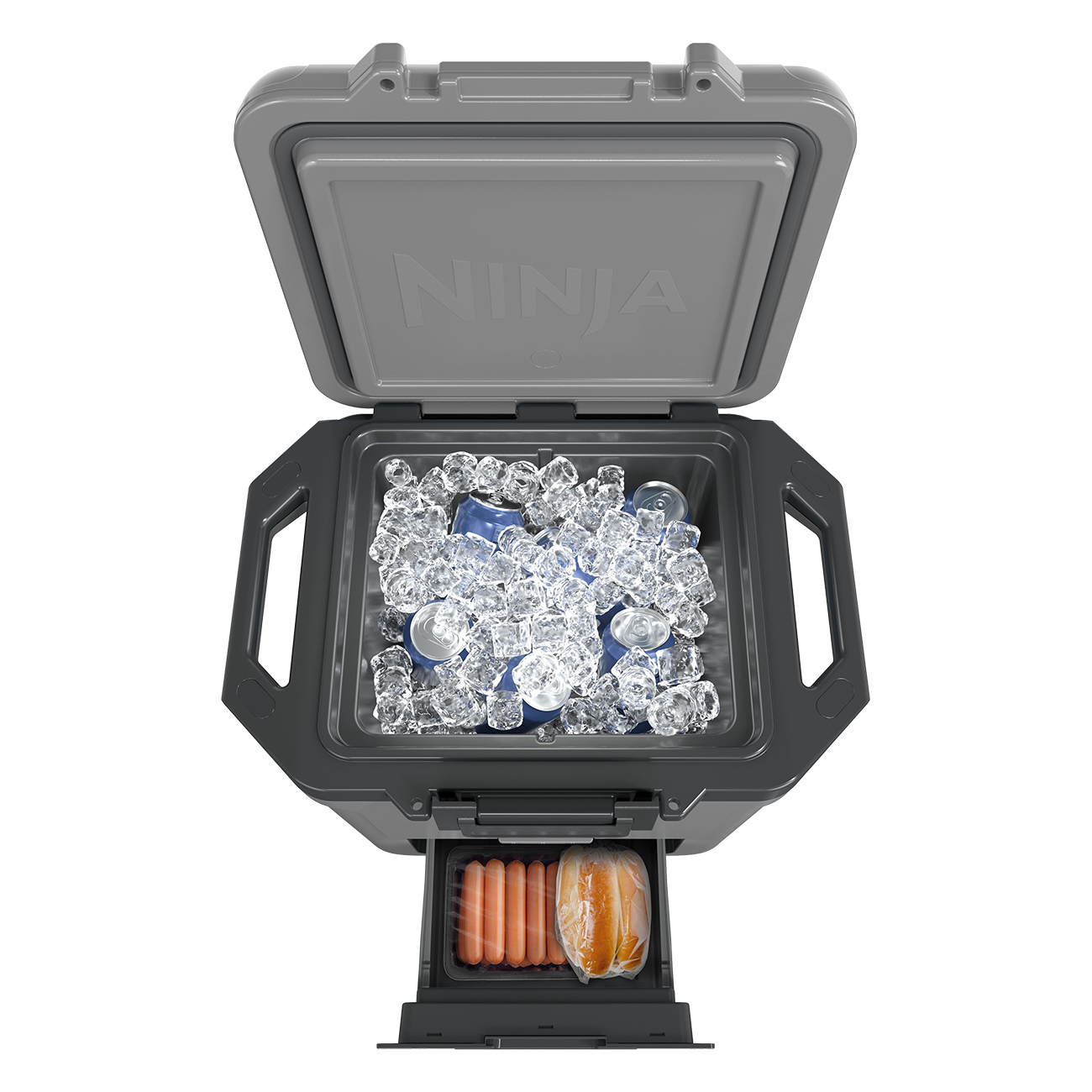 Szara lodówka, otwarta, aby odsłonić lód, napoje w puszkach i dolną komorę z hot dogami i bułką.