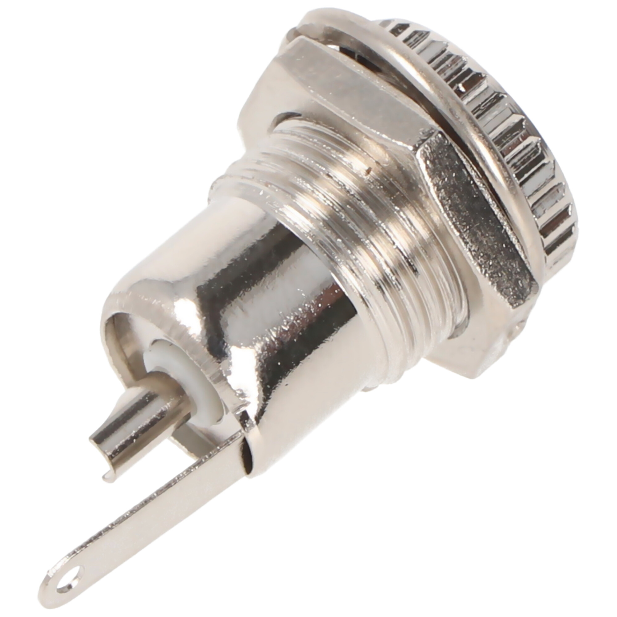 Zilveren RCA-connector, met pin en aardingslip, geïsoleerd op witte achtergrond.